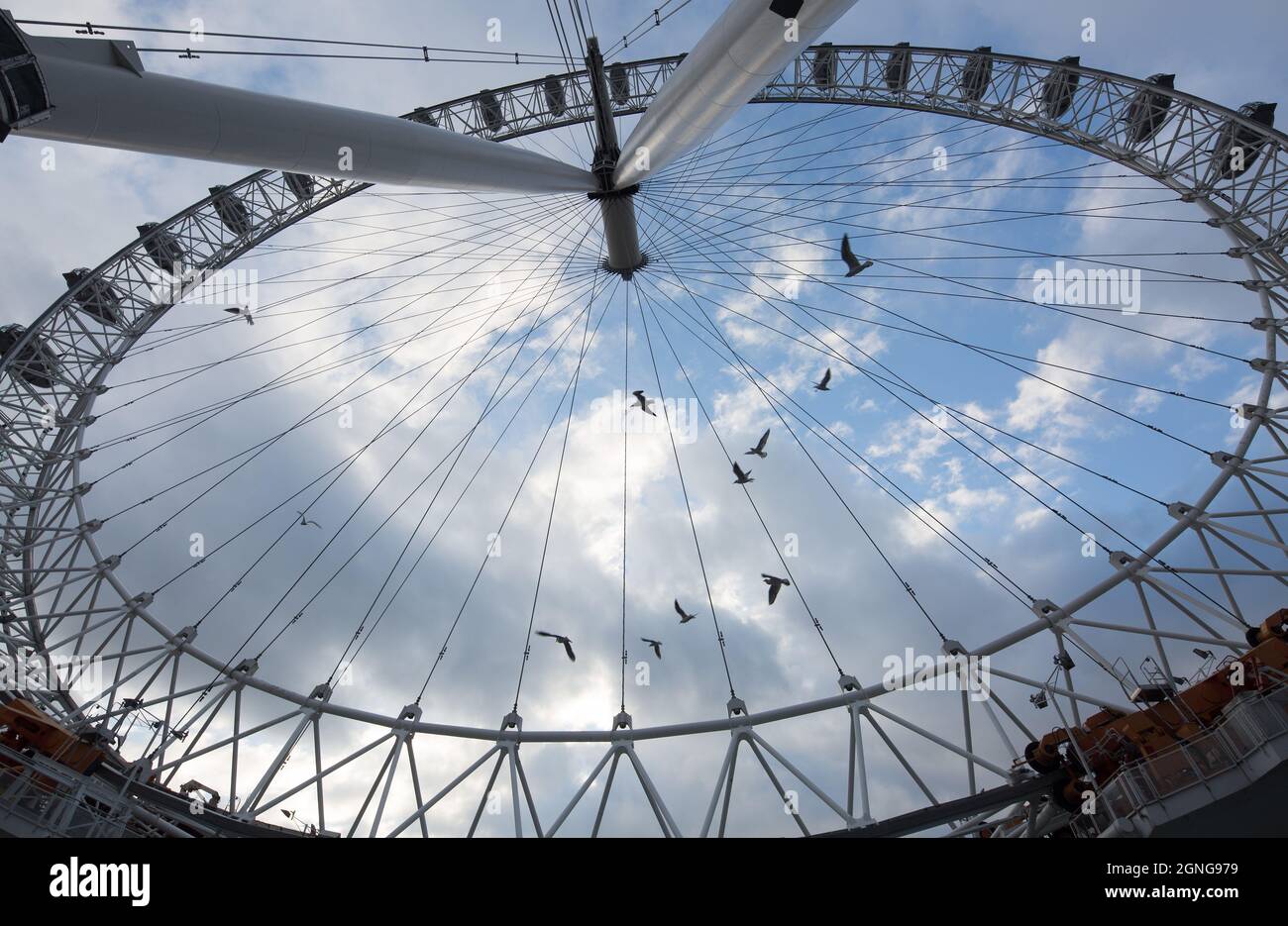 Londres, Riesenrad LONDON EYE Durchblick zum Himmel Banque D'Images