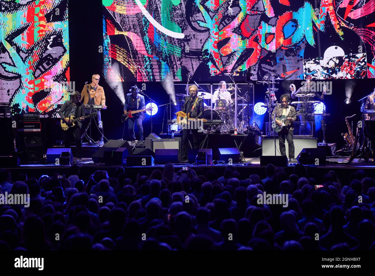 Alpharetta, Etats-Unis. 24 septembre 2021. Hall and Oates se présente à Ameris Bank Amphitatre le 24 septembre 2021 à Alpharetta, en Géorgie. Crédit: Sanjeev Singhal/l'accès photo crédit: L'accès photo/Alamy Live News Banque D'Images