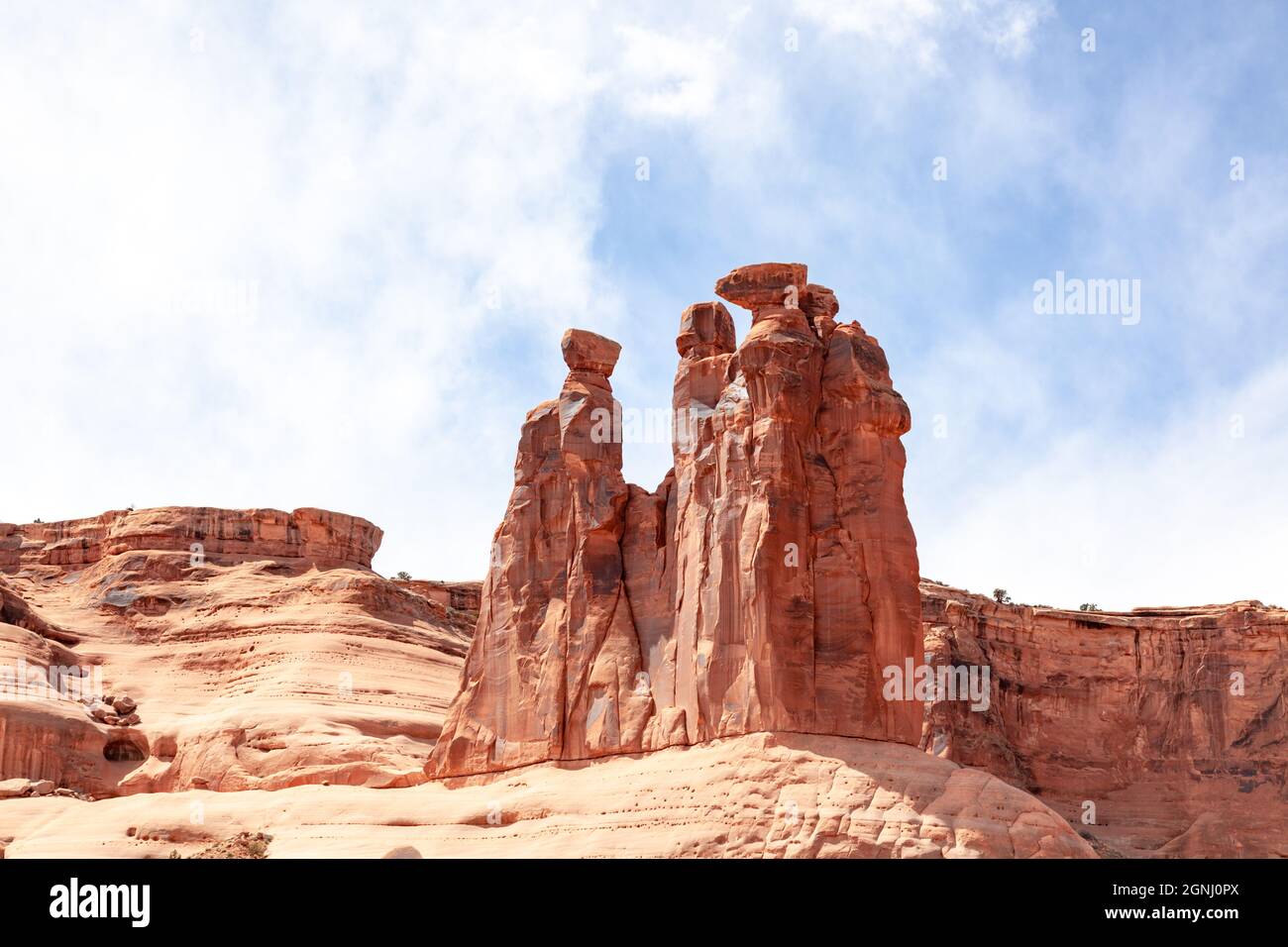 Les trois gossips formation arches parc national Desert rock vista moab utah usa Banque D'Images