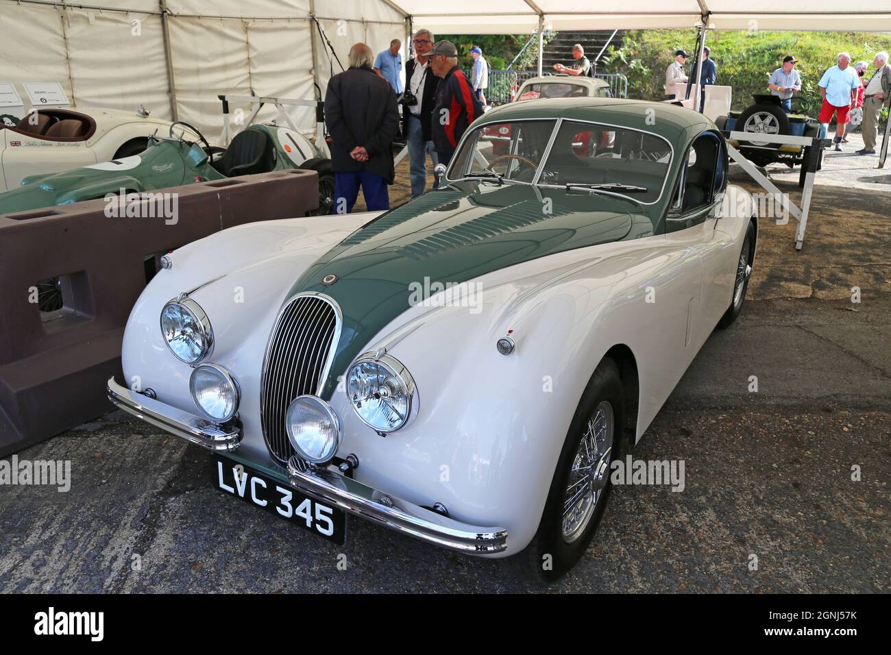 Jaguar XK120 coupé (1952), Stirling Moss Tribute, 12 septembre 2021, Brooklands Museum, Weybridge,Surrey, Angleterre, Royaume-Uni, Europe Banque D'Images