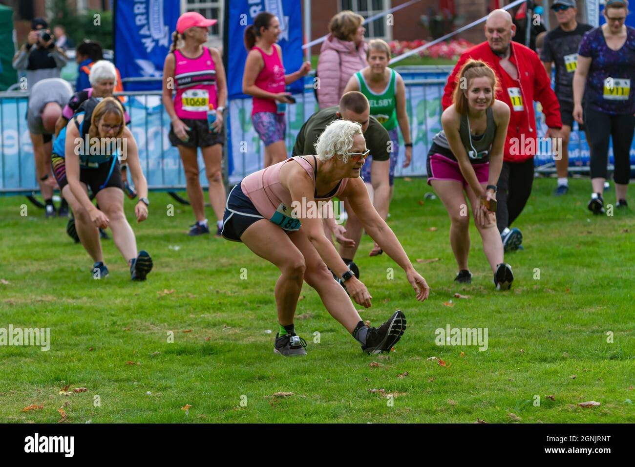 Warrington, Royaume-Uni. 26 septembre 2021. Warrington, Royaume-Uni. 26 septembre 2021. Le Warrington Running Festival a eu lieu dans les rues locales, y compris un demi-marathon, 10K, 5K et Kid's Run. Organisé par « Run Through », les événements ont commencé depuis Winmarleigh Street et se sont terminés aux portes d'or emblématiques, en face de l'hôtel de ville de Warrington Credit: John Hopkins/Alay Live News Banque D'Images