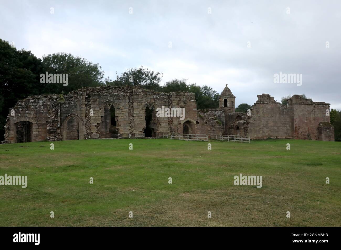 23 septembre 2021 : vue sur le château de Spofforth à Spofforth, dans le nord du Yorkshire, en Angleterre, où les barons rebelles ont reputé la Magna Carta en 1215 Banque D'Images