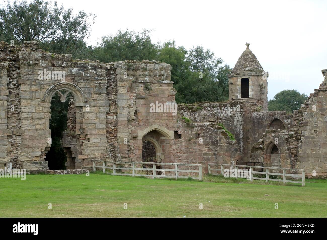 23 septembre 2021 : vue sur le château de Spofforth à Spofforth, dans le nord du Yorkshire, en Angleterre, où les barons rebelles ont reputé la Magna Carta en 1215 Banque D'Images