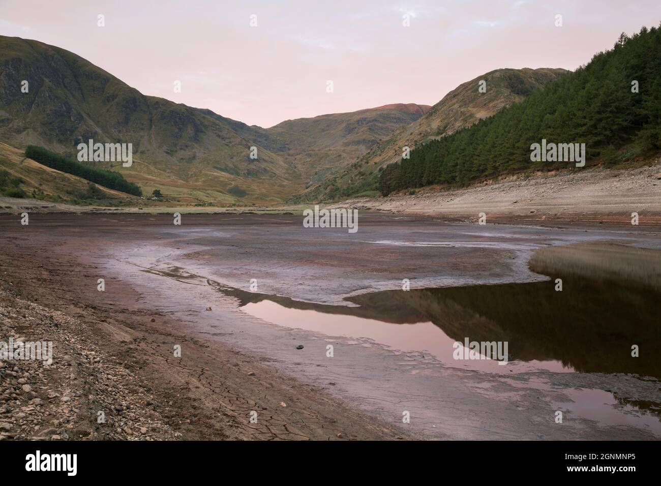 Un très bas réservoir de Haweswater à Mardale, dans le district de English Lake Banque D'Images