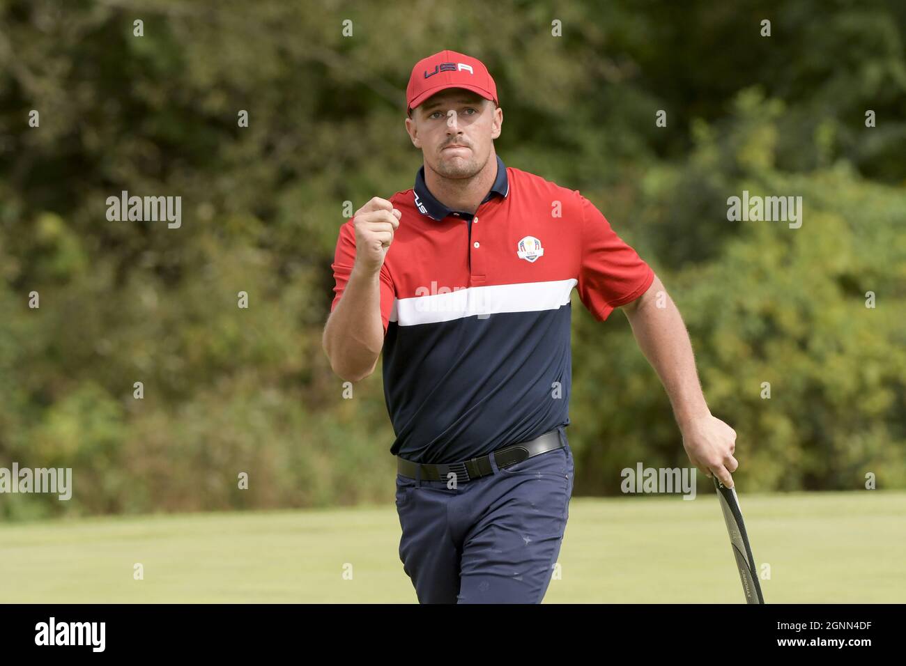 Kohler, États-Unis. 26 septembre 2021. Le Bryson DeChambeau de l'équipe USA célèbre le premier trou de la 43ème Ryder Cup à Whistling Straits le dimanche 26 septembre 2021 à Kohler, Wisconsin. Photo par Mark Black/UPI crédit: UPI/Alay Live News Banque D'Images