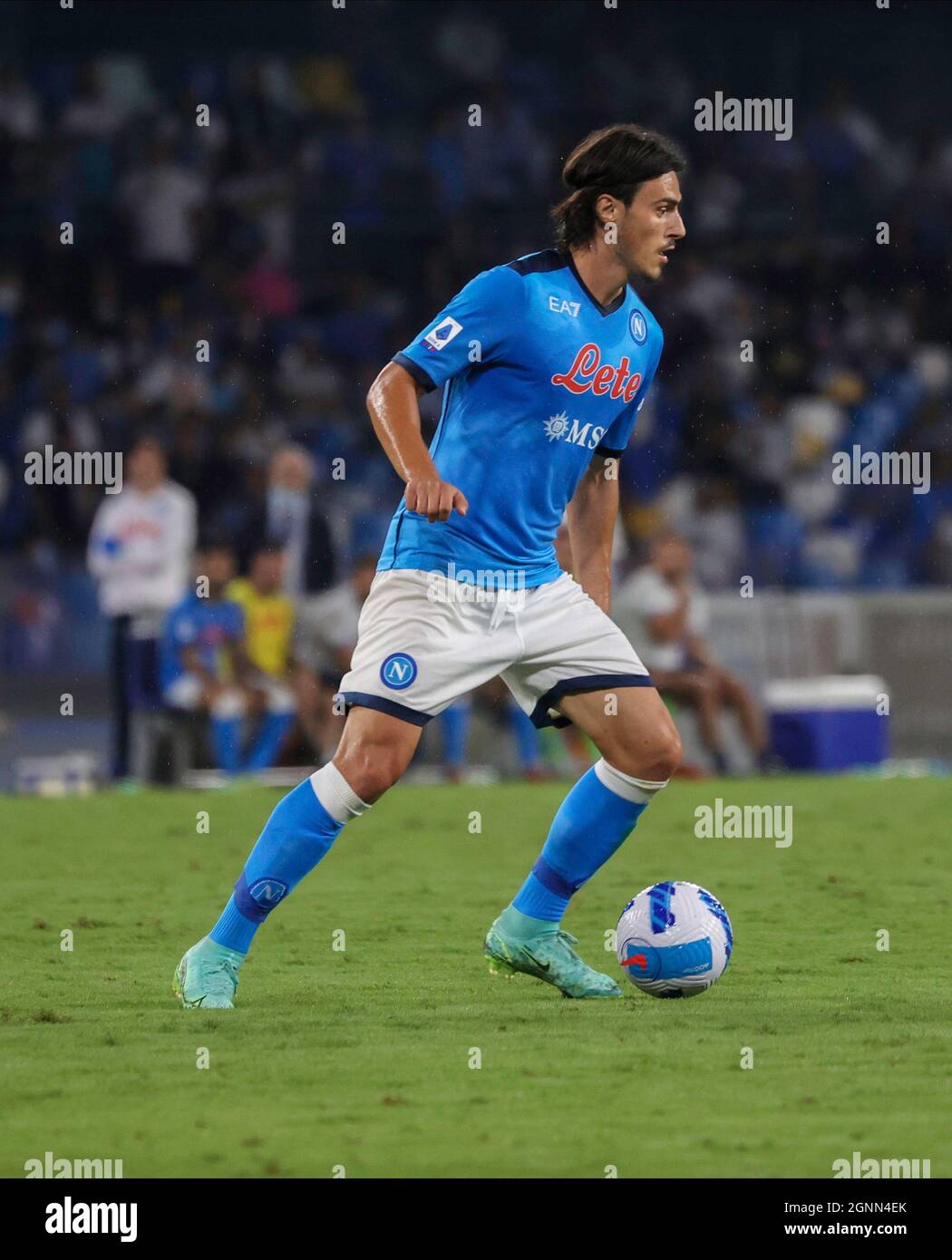 Naples, Campanie, Italie. 26 septembre 2021. Pendant le match de football italien Serie A SSC Napoli vs FC Cagliari le 26 septembre 2021 au stade Diego Armando Maradona à Naples.in photo: Eljif Elmas. (Image de crédit : © Fabio Sasso/ZUMA Press Wire) Banque D'Images