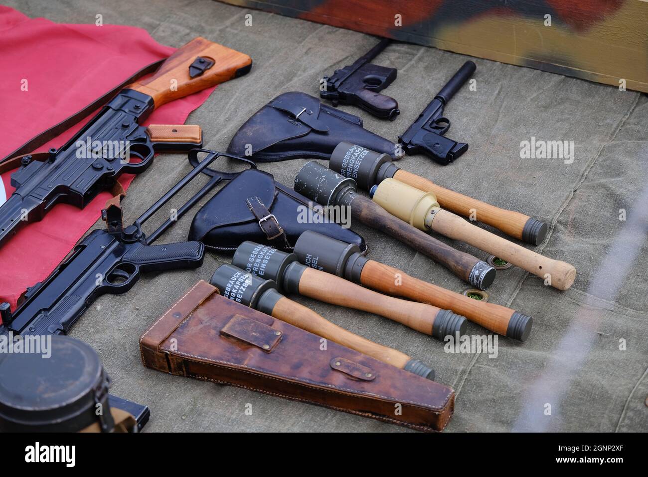 Armes de la seconde guerre mondiale Banque de photographies et
