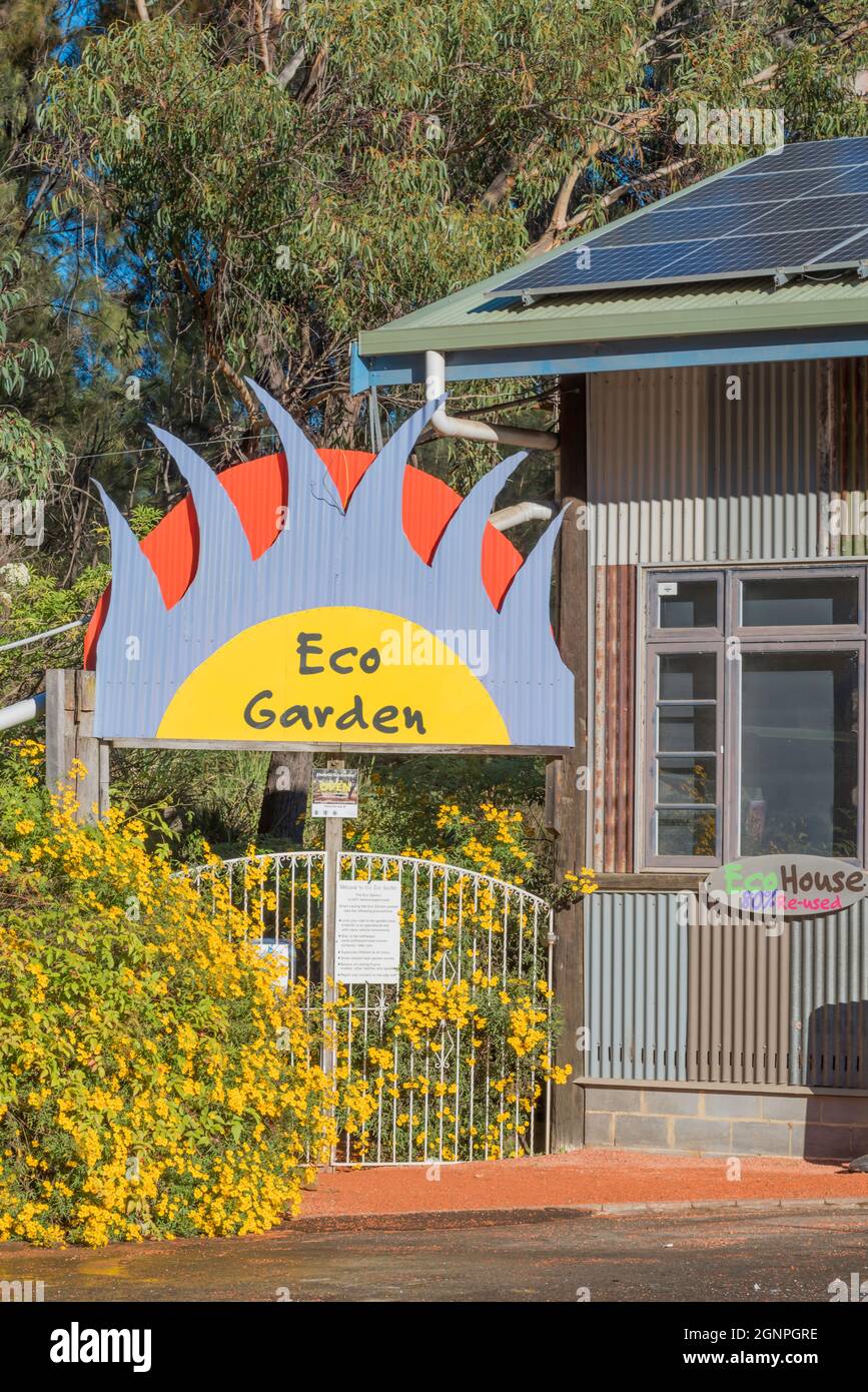 L'Eco Garden près de l'Eco House respecté au Kimbriki Resource Recovery Centre dans le nord de Sydney, Australie un centre d'apprentissage et d'expérience écologiques Banque D'Images