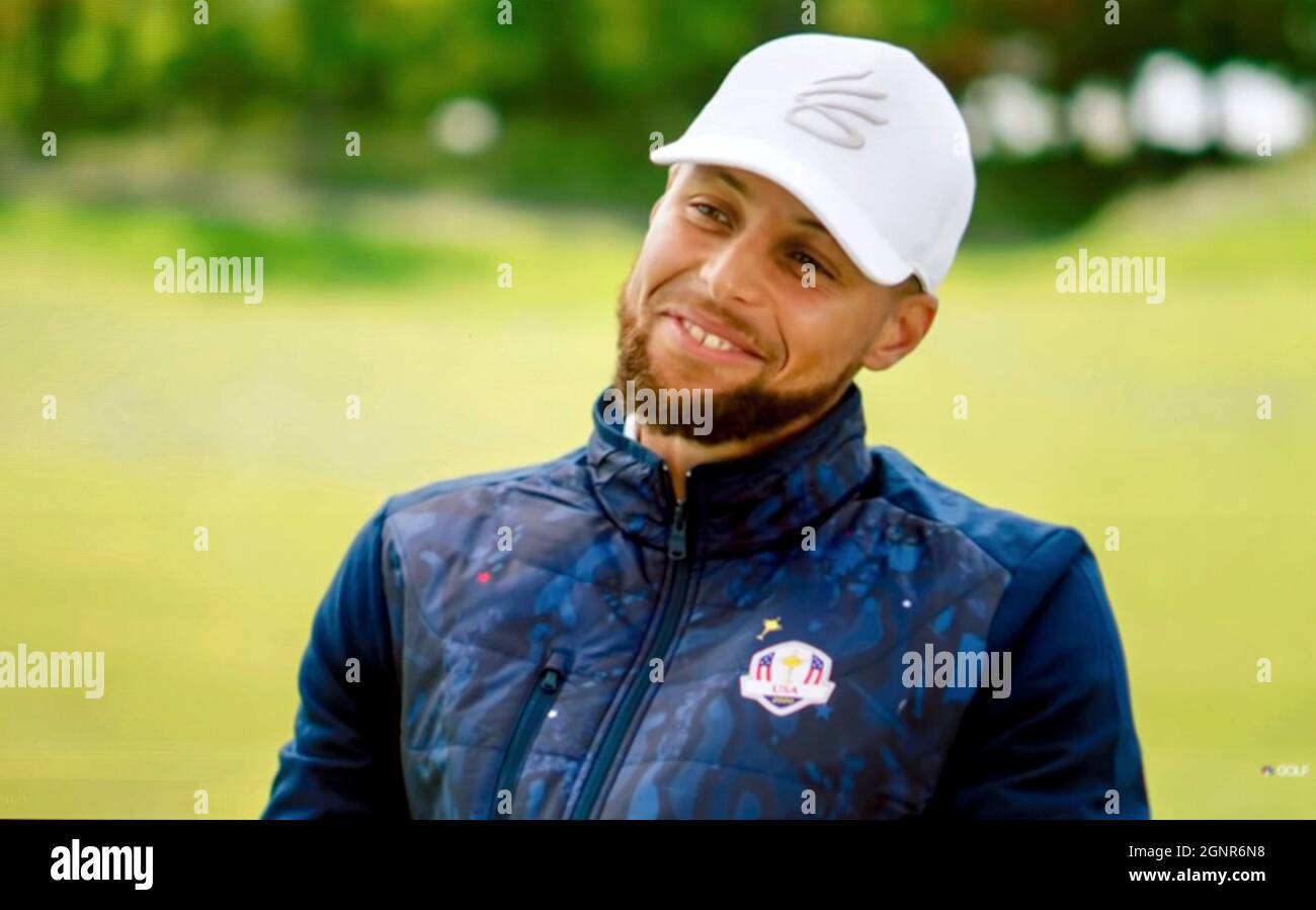 Kohler, Wisconsin, États-Unis. 27 septembre 2021. Les grands joueurs de basket Michael Jordan et STEPH CURRY s'assoient à Whistling Straits, site de la Ryder Cup, pour parler du golf.(Credit image: © NBC Golf/ZUMA Press Wire) Credit: ZUMA Press, Inc./Alay Live News Banque D'Images