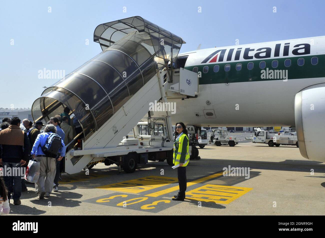 ITALIE. ROME. AVION ALITALIA À L'AÉROPORT DE FIUMICINO. Après avoir fait faillite, la compagnie aérienne publique Alitalia sera reprise par la nouvelle société Ital Banque D'Images