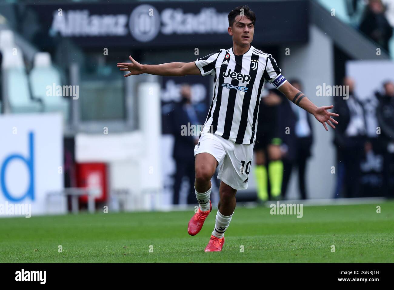 Paulo Dybala de Juventus FC gestes pendant la série Un match entre Juventus FC et UC Sampdoria. Banque D'Images
