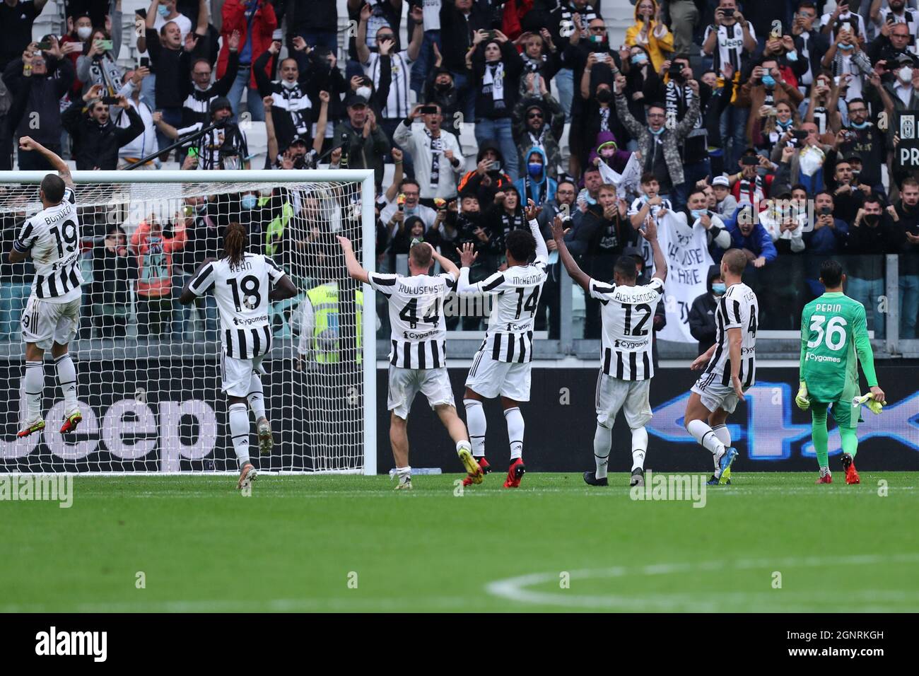 Les joueurs de Juventus FC fêtent après avoir remporté la série Un match entre Juventus FC et UC Sampdoria. Banque D'Images