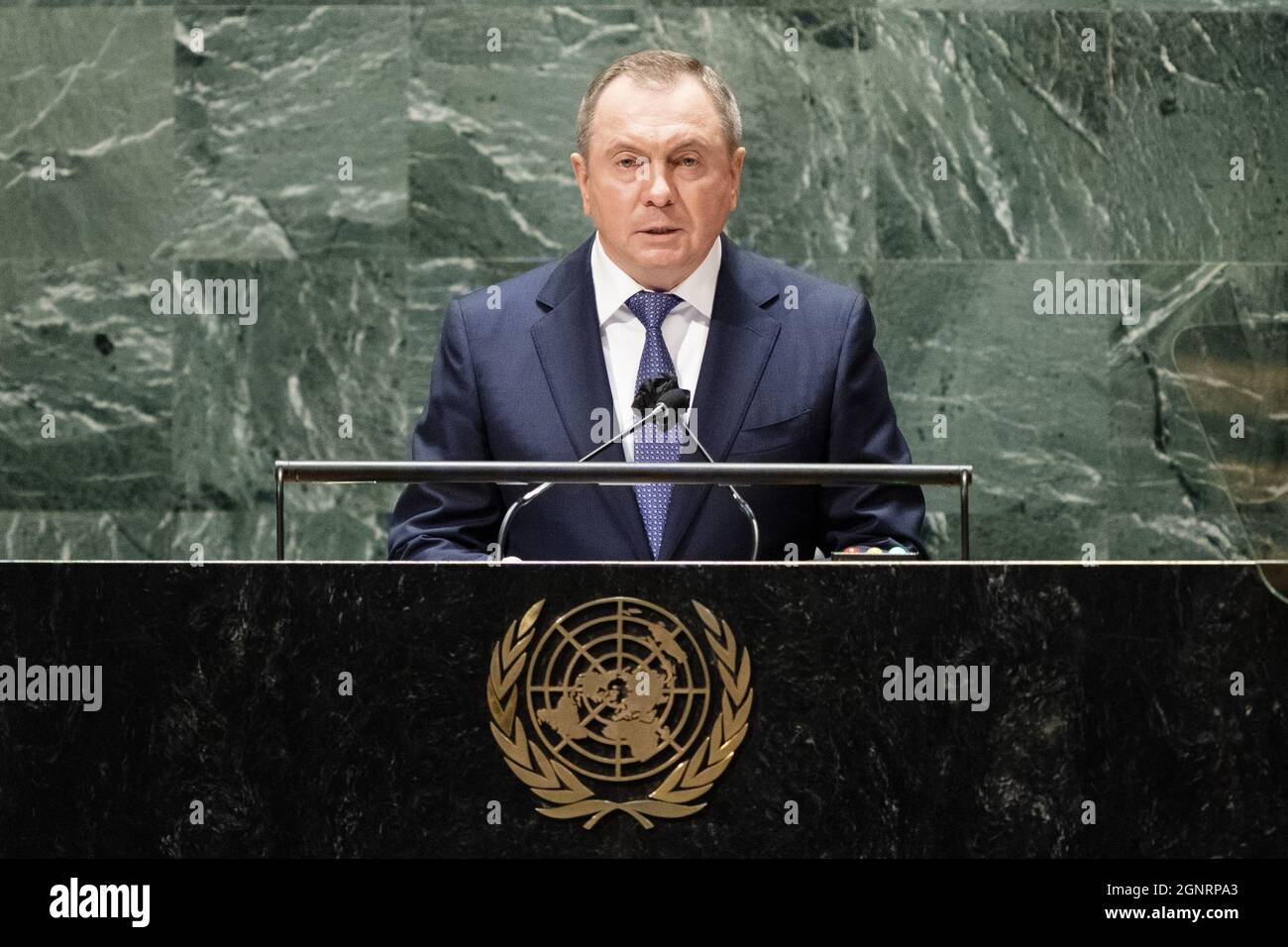 New York, États-Unis. 27 septembre 2021. Le ministre des Affaires étrangères du Bélarus, Vladimir Makei, s'adresse à la 76e session de l'Assemblée générale des Nations Unies, le lundi 27 septembre 2021, au siège de l'ONU à New York. Photo de piscine par John Minchillo/UPI crédit: UPI/Alay Live News Banque D'Images