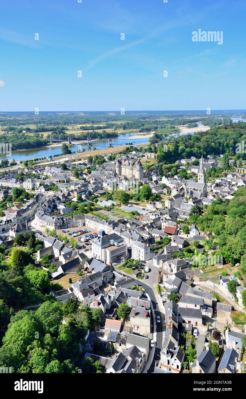 France, Indre-et-Loire (37), Vallée de la Loire classée Patrimoine mondial de l'UNESCO, Langeais, le château de Langeais (vue aérienne) // France, Ind Banque D'Images