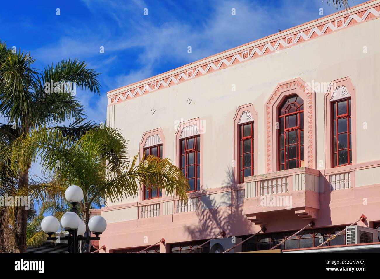 Napier, Nouvelle-Zélande. L'un des nombreux bâtiments historiques art déco des années 1930 de la ville Banque D'Images