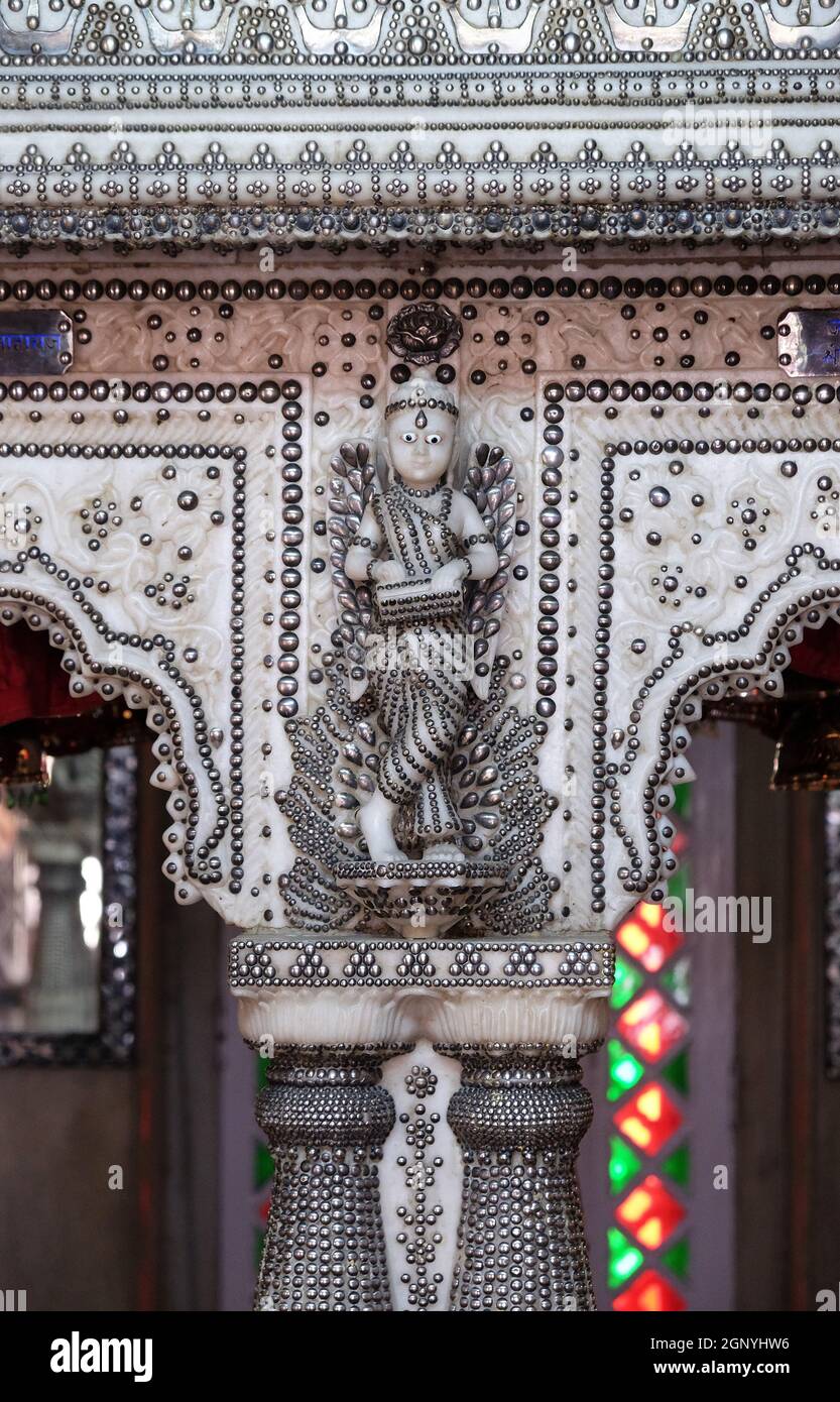 Le temple Jain (également appelé temple Parshwanath) est un temple Jain à Badridas Temple Street est une attraction touristique majeure à Kolkata, Bengale occidental, Inde Banque D'Images