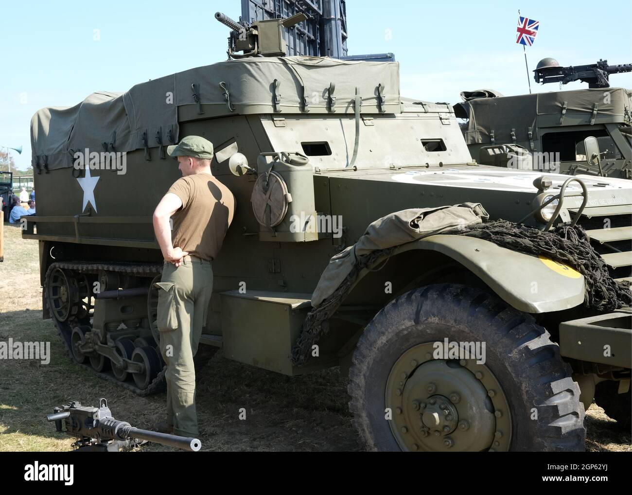 2021 septembre - camions militaires demi-piste à la rencontre de la course de Goodwood Revival Banque D'Images