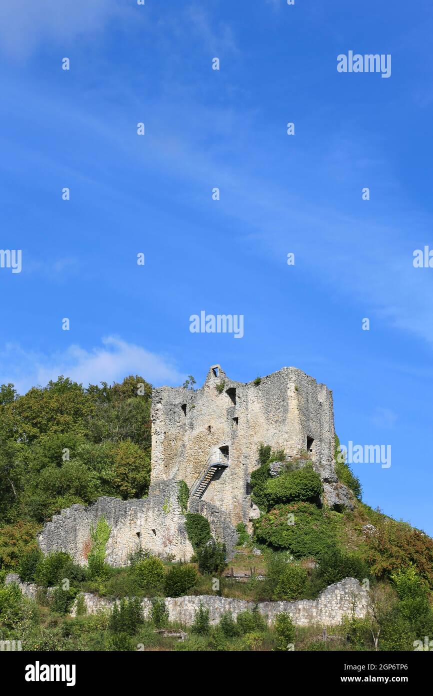 Ruine du château de Bichishausen dans la vallée du Grand Lauter près de Muensingen, Bade-Wurtemberg, Allemagne Banque D'Images