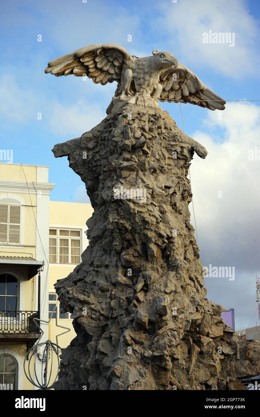 Statue d'aigle, Aguia do Mindelo, Mindelo, Sao Vicente, Cap-Vert Banque D'Images