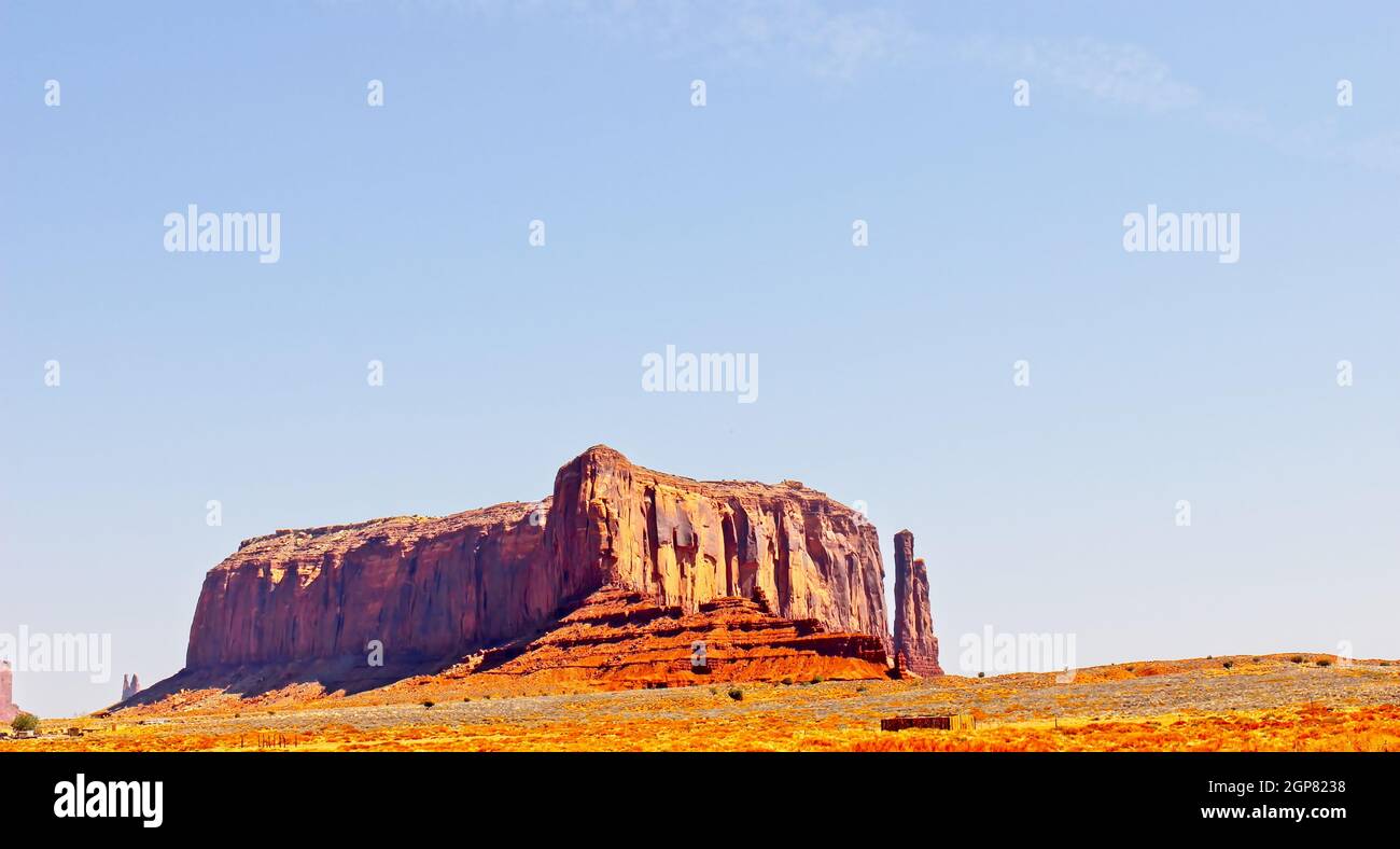 Formation de large Mountain Rock à Monument Valley, Utah Banque D'Images