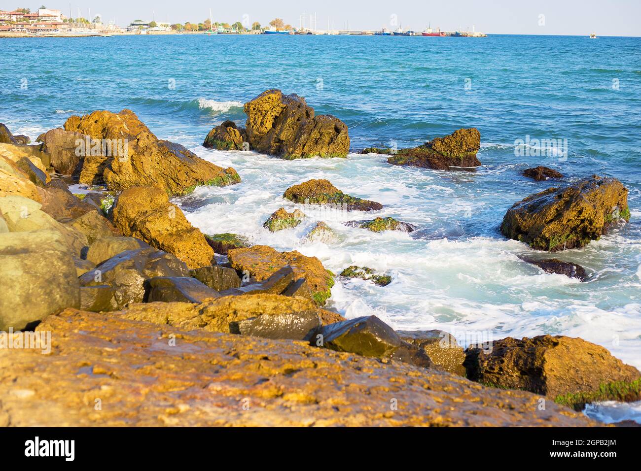 Côte de la mer de Stony de Bulgarie soleil, mer, plage Banque D'Images