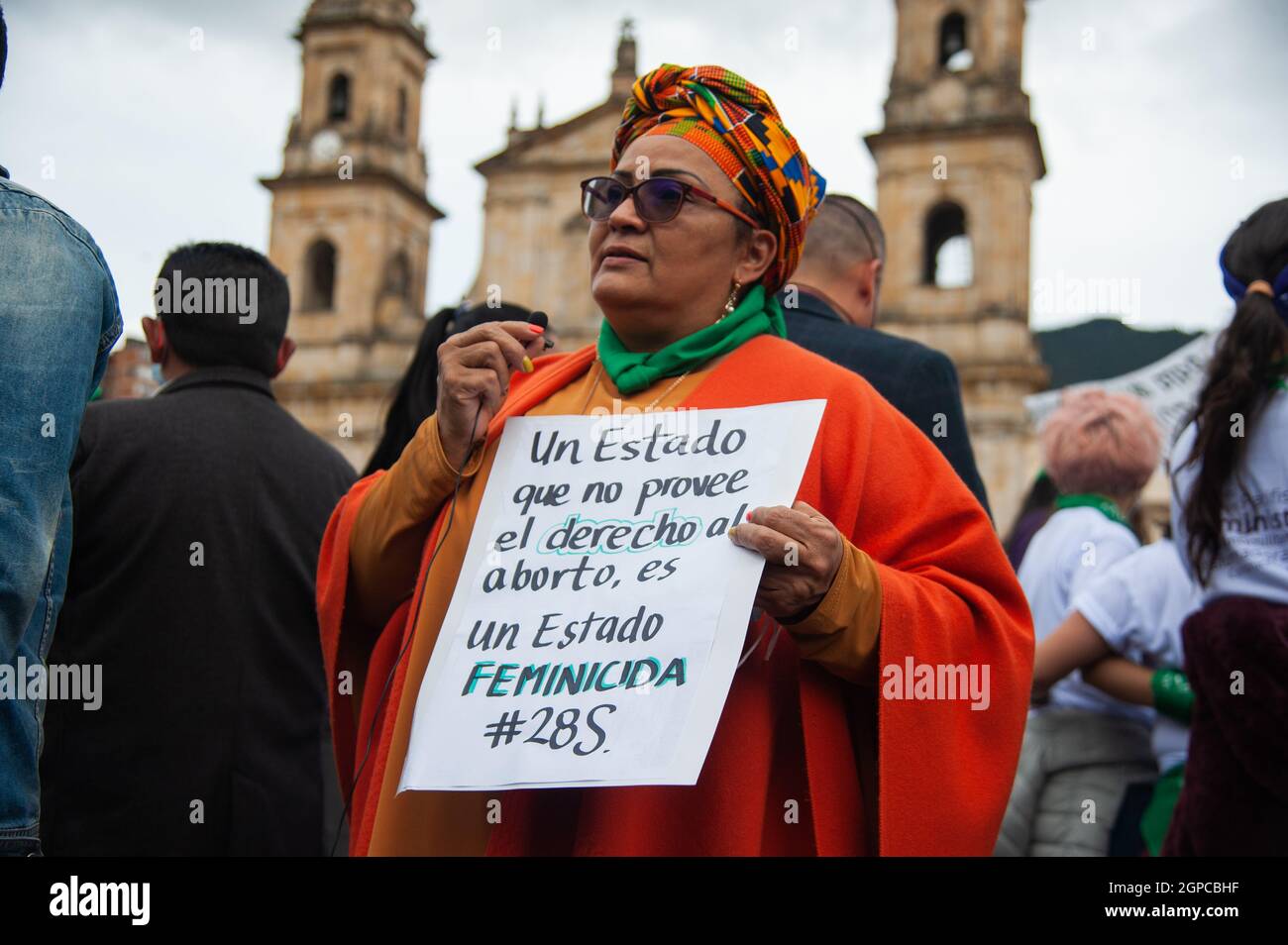 Bogota, Colombie. 28 septembre 2021. Le sénateur colombien du parti politique Comunes Victoria Sandino vu lors d'une manifestation demandant la décriminalisation de l'avortement lors de la Journée mondiale d'action pour l'avortement légal et sûr en Amérique latine et dans les Caraïbes, à Bogota, le 28 septembre 2021. Crédit : long Visual Press/Alamy Live News Banque D'Images