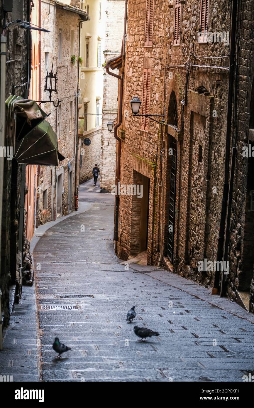 Une rue étroite à Pérouse Italie Banque D'Images