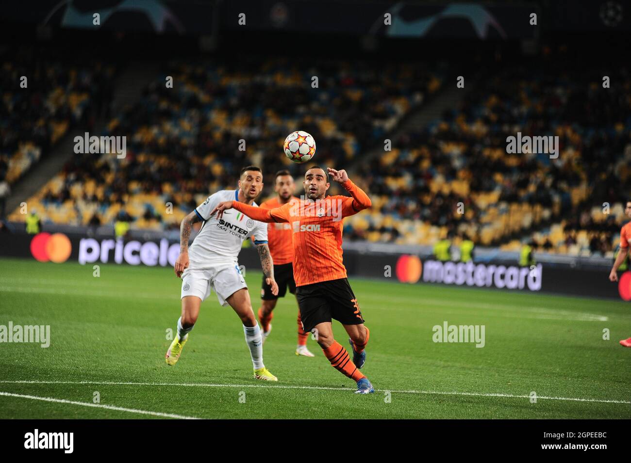 KIEV, UKRAINE - 27 OCTOBRE 2020: Le match de l'UEFA Champions League Shakhtar Donetsk vs Inter Milan au stade NSC Olimpiyski à Kiev Banque D'Images