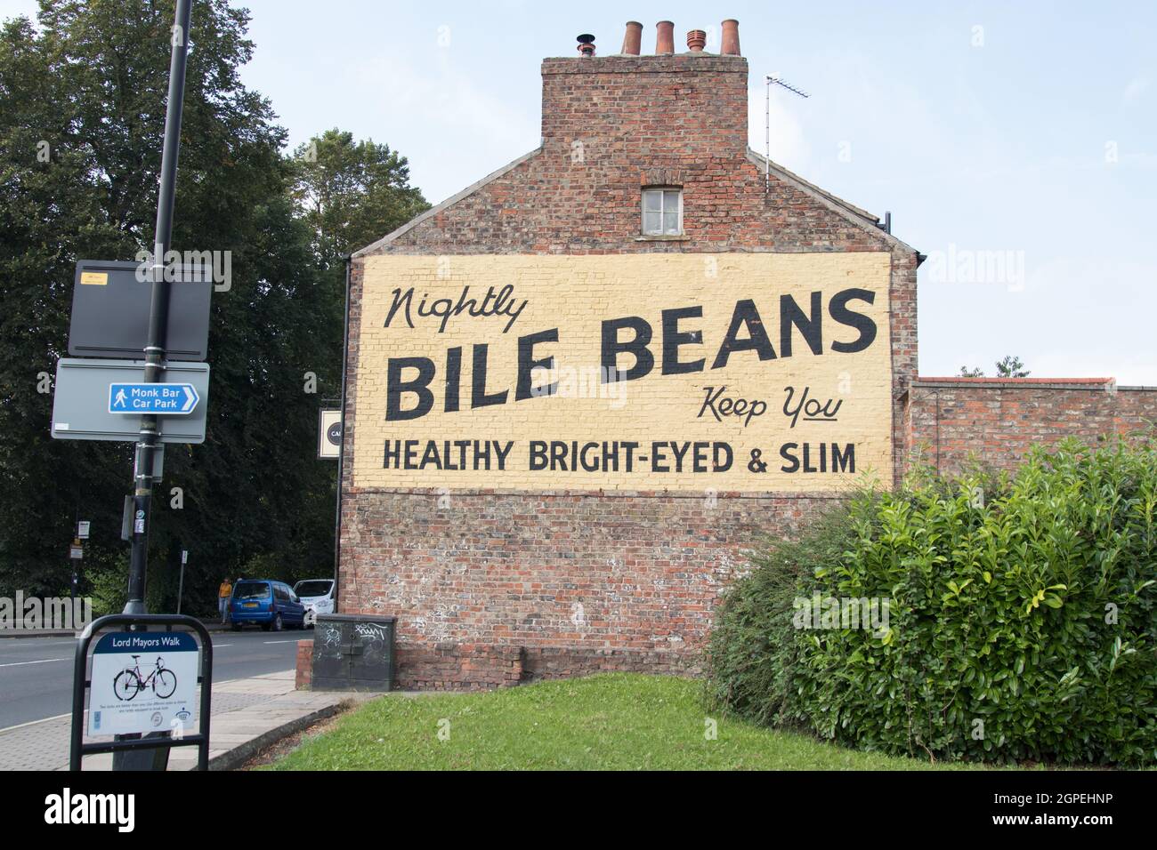 Publicité ancienne de Painted Bile Bean près de Monk Bar, York Banque D'Images