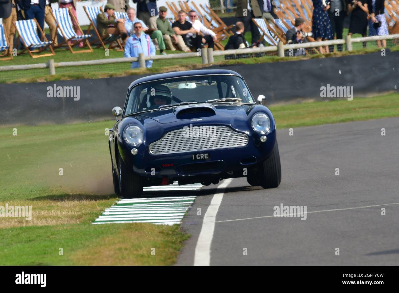 Simon Hadfield, Wolfgang Friedrichs, Aston Martin DB4GT, Stirling Moss Memorial Trophy, avec des voitures GT à cockpit fermé qui ont couru avant 1963, a Banque D'Images