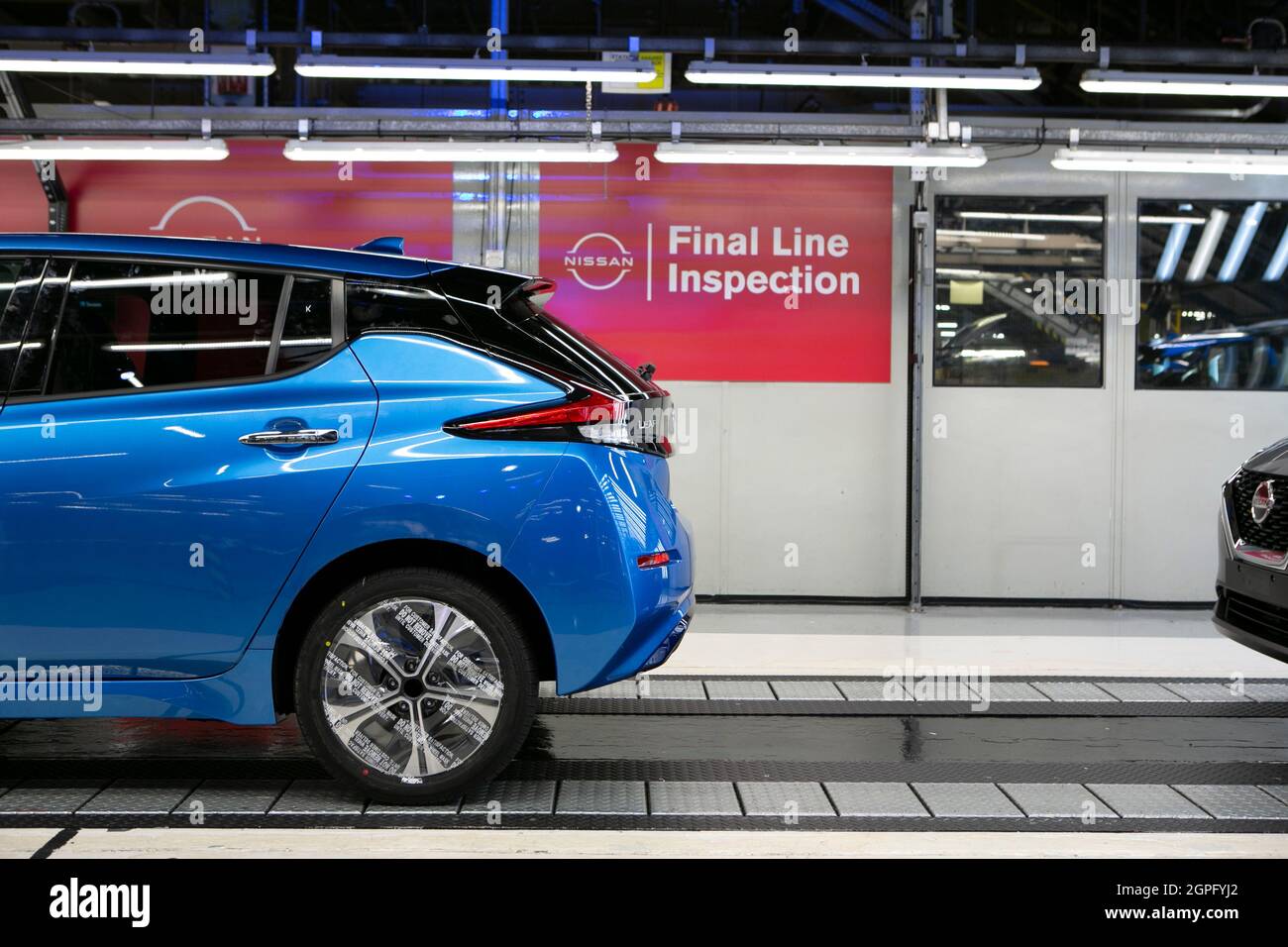 La voie d'inspection finale à Nissan Sunderland, dans le nord-est de l'Angleterre. Nissan a annoncé une importante expansion de la production de véhicules électriques Banque D'Images