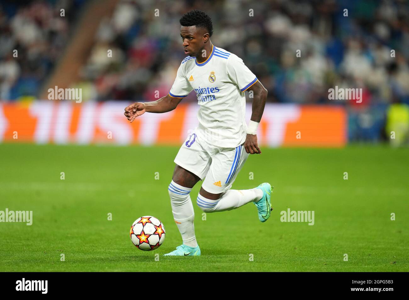 Vinicius Jr du Real Madrid lors du match de la Ligue des champions de l'UEFA entre le Real Madrid et le FC Sheriff Tiraspol, a joué au stade Santiago Bernabeu le 28 septembre 2021 à Madrid, Espagne. (Photo de PRESSINPHOTO) Banque D'Images