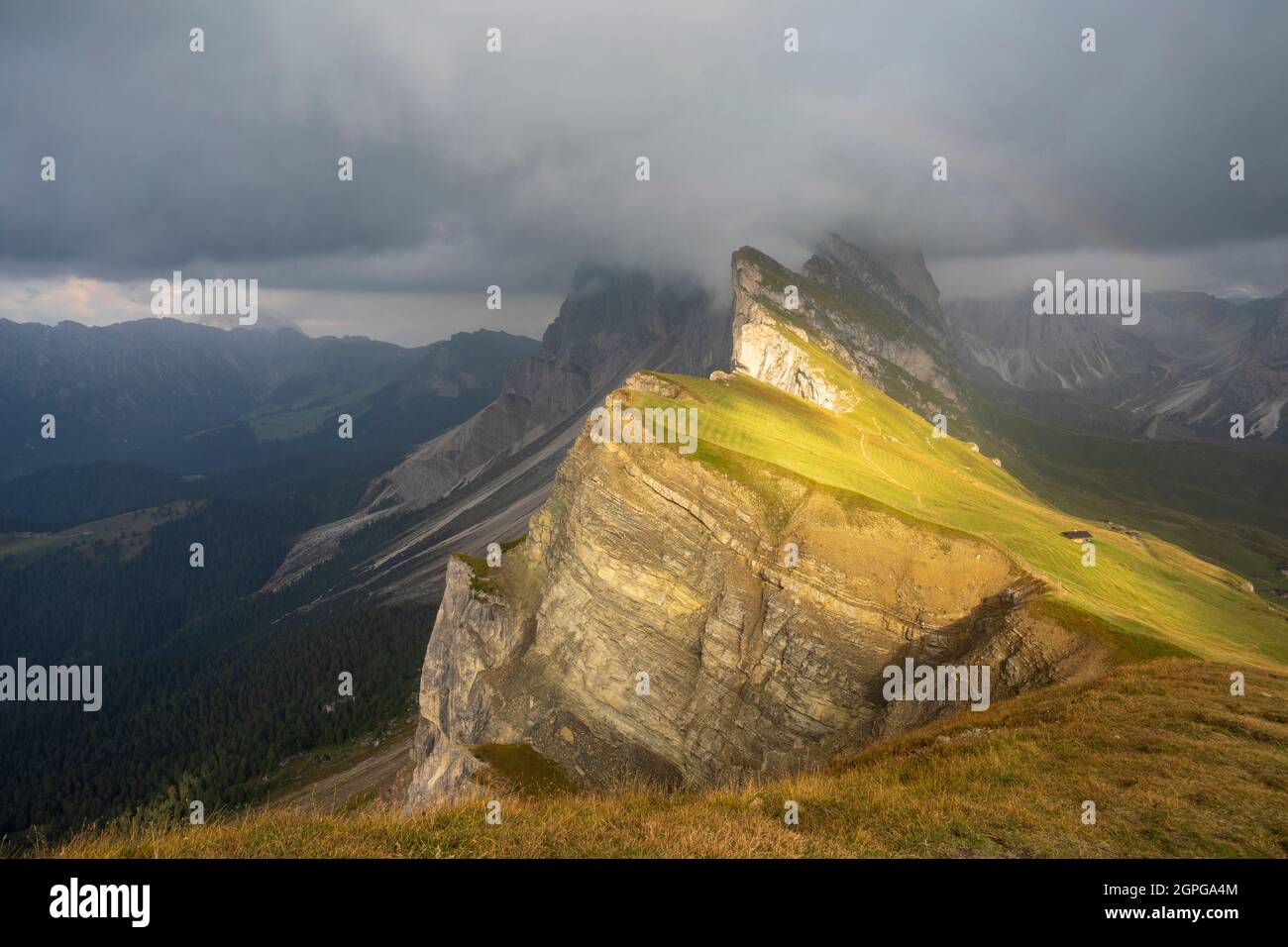 Vue sur le pic de Seceda. Dolomites. Italie. Banque D'Images