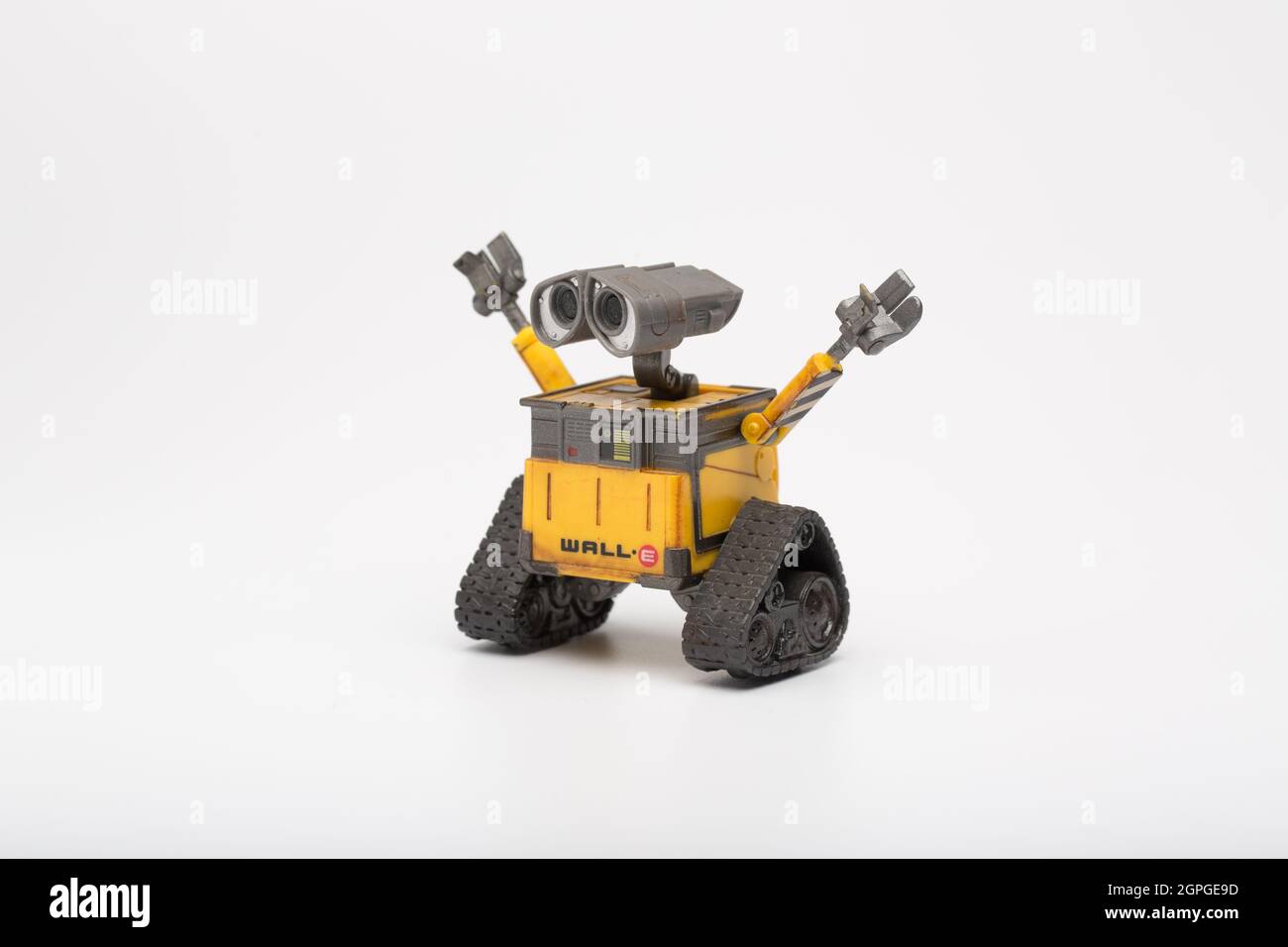 Moscou, Russie - 29 septembre 2021 : PERSONNAGE DE jouet ROBOT WALL-E du film de science-fiction animé par ordinateur produit par Pixar animation Studios. Banque D'Images