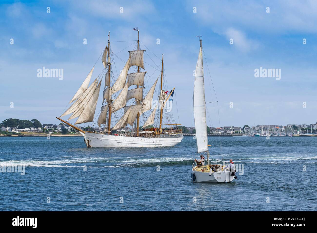 France, Morbihan, Lorient, voilier le Français (ex-Kaskelot), barque à trois mâts avec coque en bois construite au Danemark en 1948 Banque D'Images