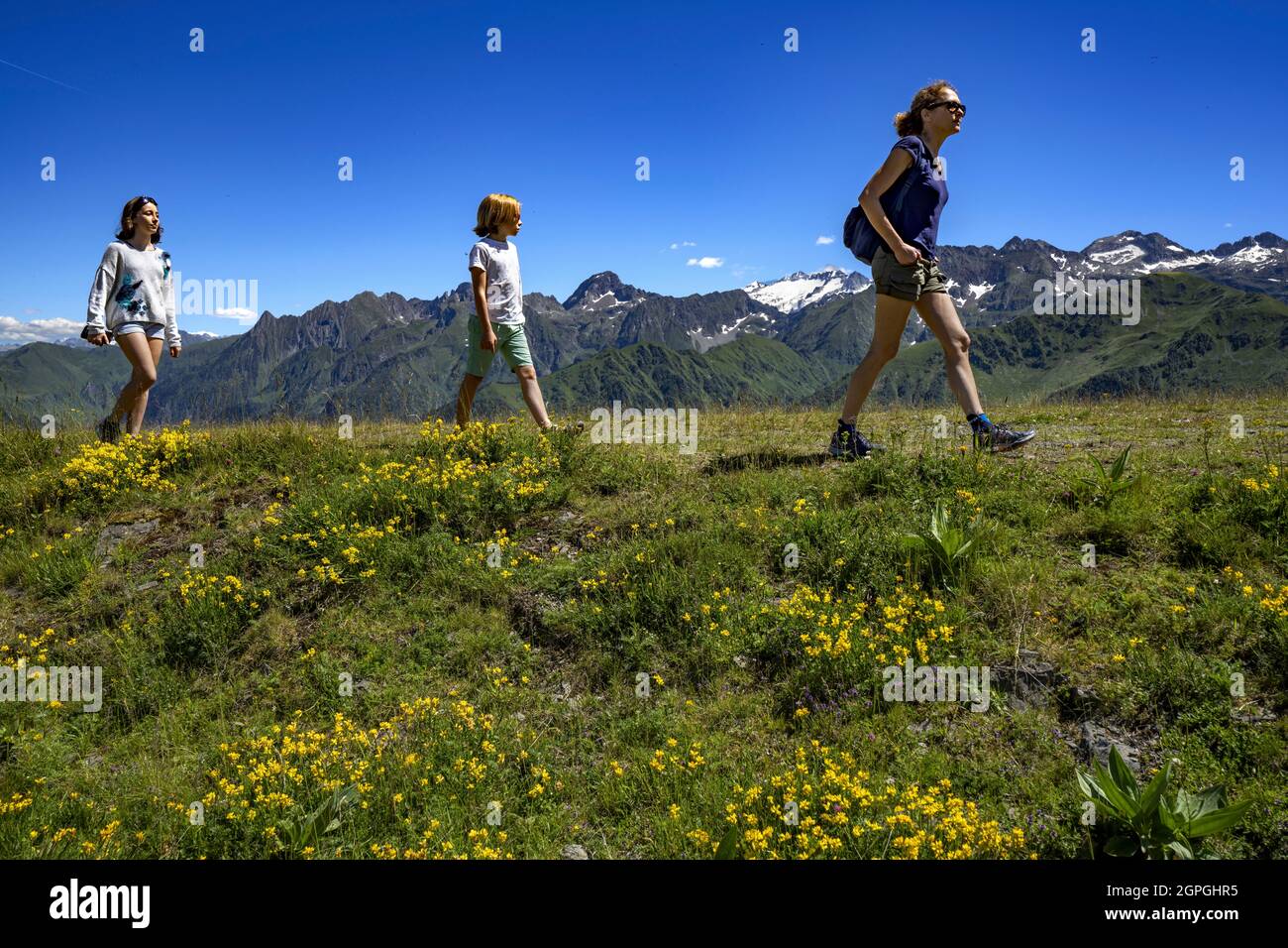 France, Occitanie, Pyrénées, haute Garonne, Luchon Superbagneres, trekking en famille Banque D'Images