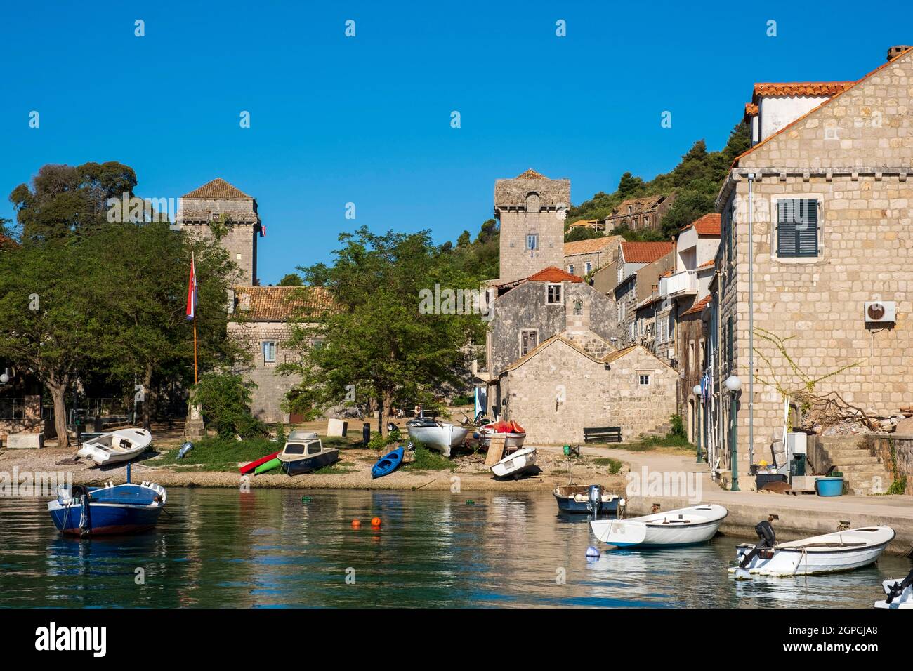 Croatie, Dalmatie, Iles Elaphites, Ile de Sipan, le port de Sudurad Banque D'Images