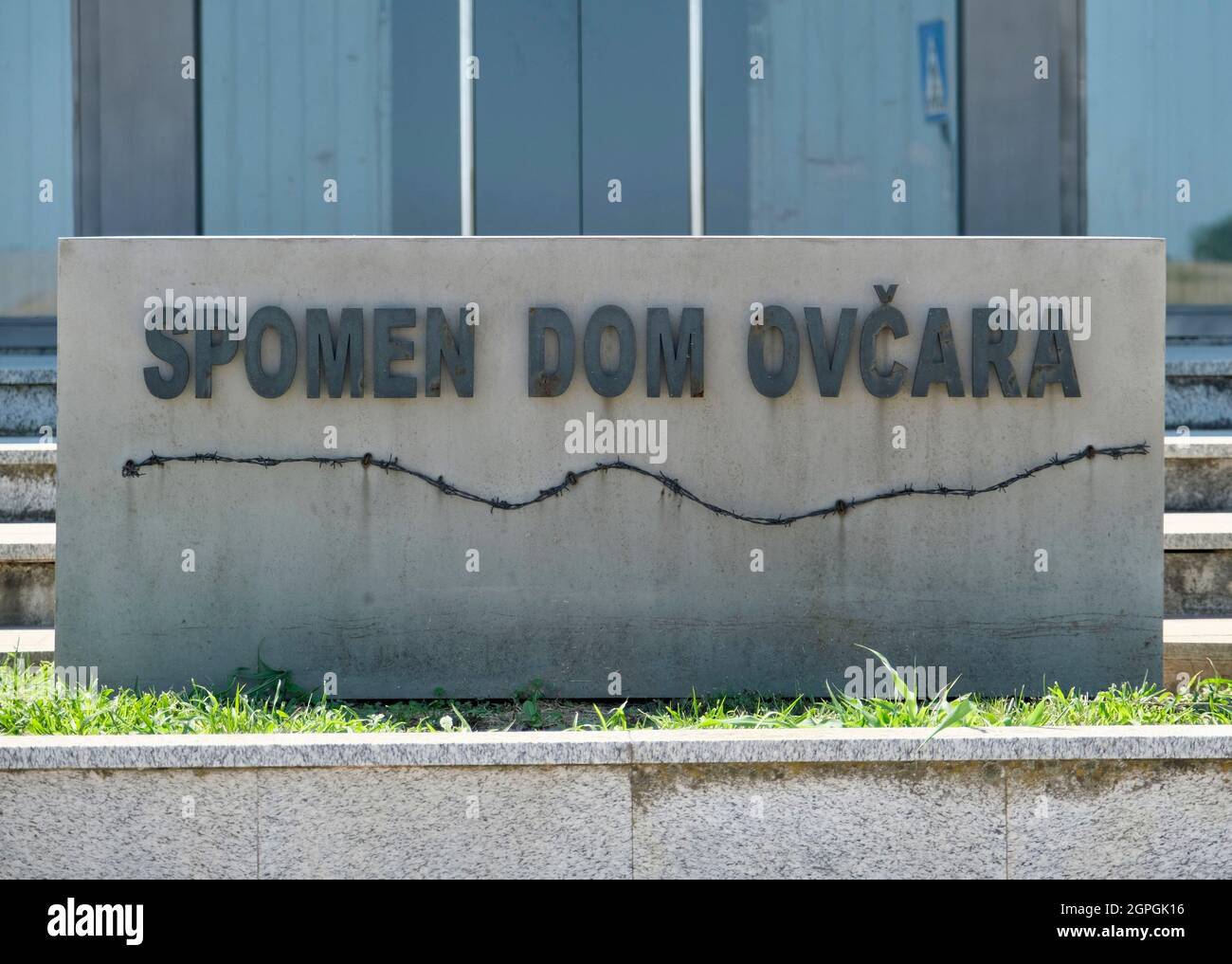 Croatie, Slavonie, Ovcara, Mémorial Ovcara (Snomen Dom Ovcara), le 20 novembre 1991, 264 personnes de l'hôpital de Vukovar seront torturées et exécutées par les forces serbes, 7 personnes seront accusées par le TPIY pour crimes contre l'humanité et crimes de guerre Banque D'Images