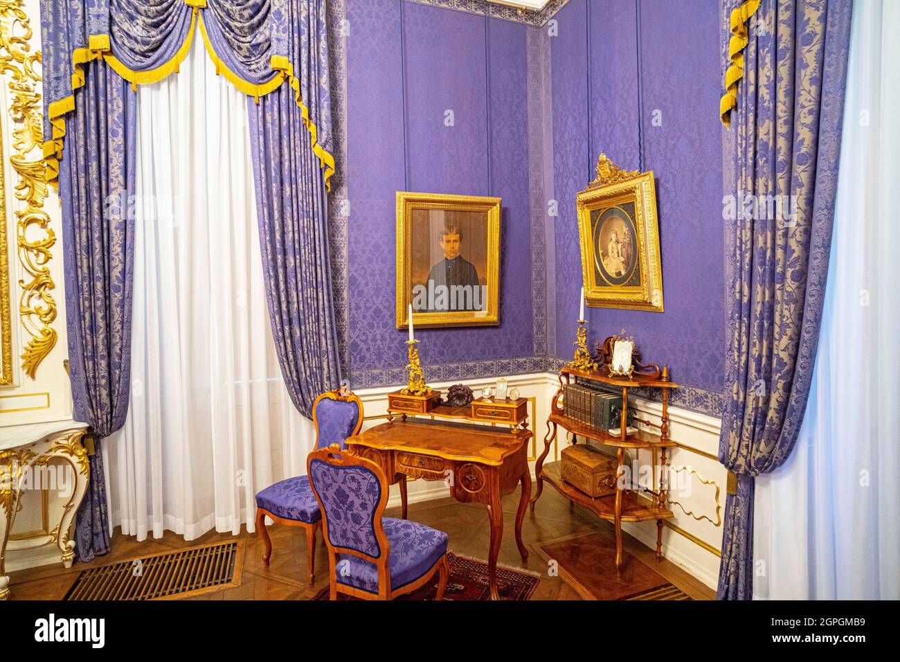 Hongrie, autour de Budapest, Godollo, château royal baroque de Gödöllö, résidence d'été de Sissi (Reine Elisabeth), salle de bains de la reine Elisabeth Banque D'Images