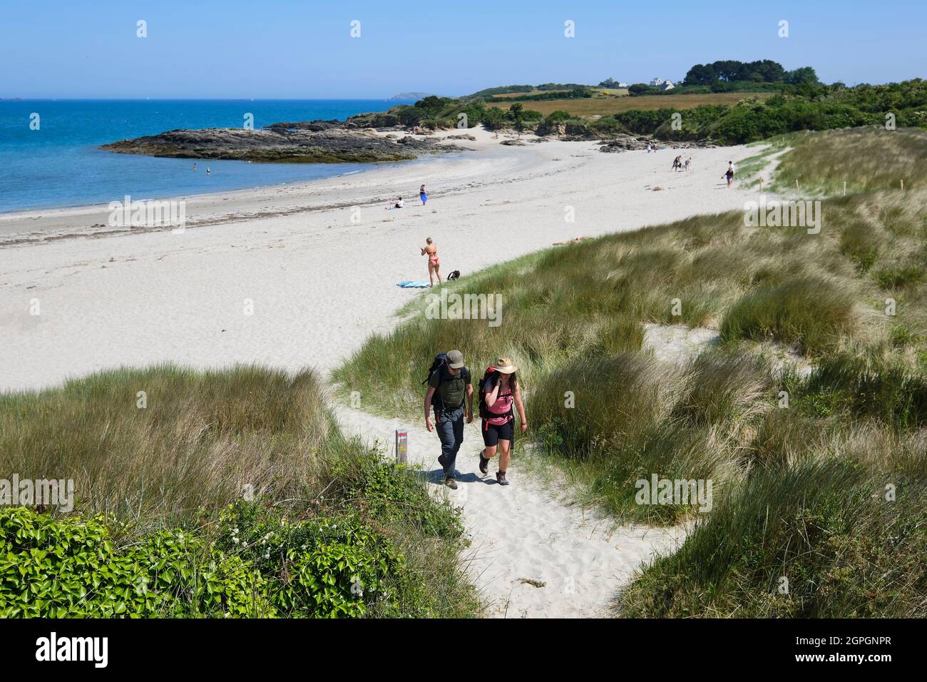 France, Ile et Vilaine, Côte d'Emeraude, Lancieux, plage de Briantais, randonnée le long du sentier de randonnée GR 34 ou du sentier de la douane Banque D'Images