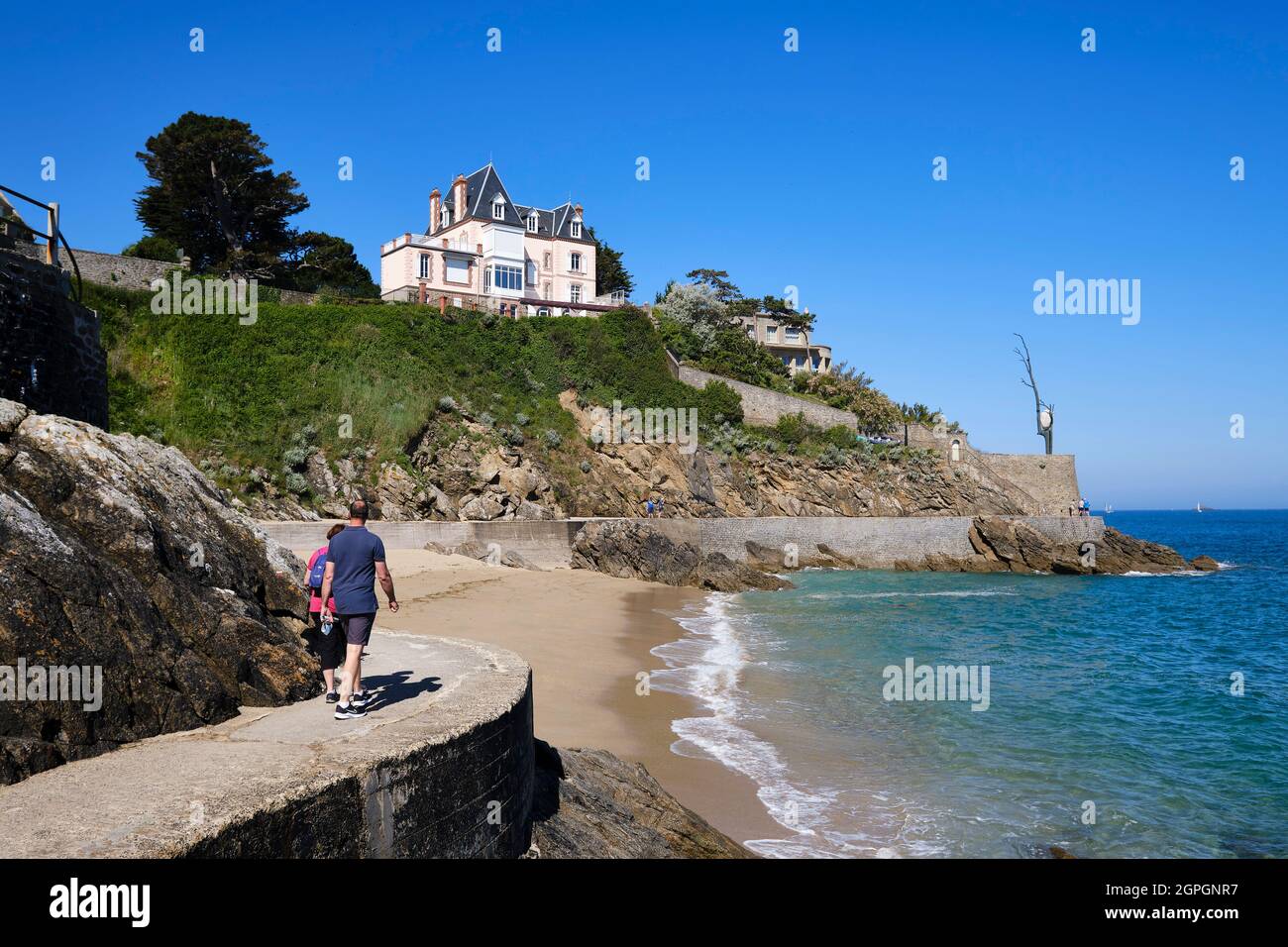 Chemin De Ronde De La Malouine Dinard France, Ille et Vilaine, Côte d'Emeraude, Dinard, chemin de ronde de la  Malouine (autour de la pointe de la Malouine), sentier de randonnée GR 34  Photo Stock - Alamy