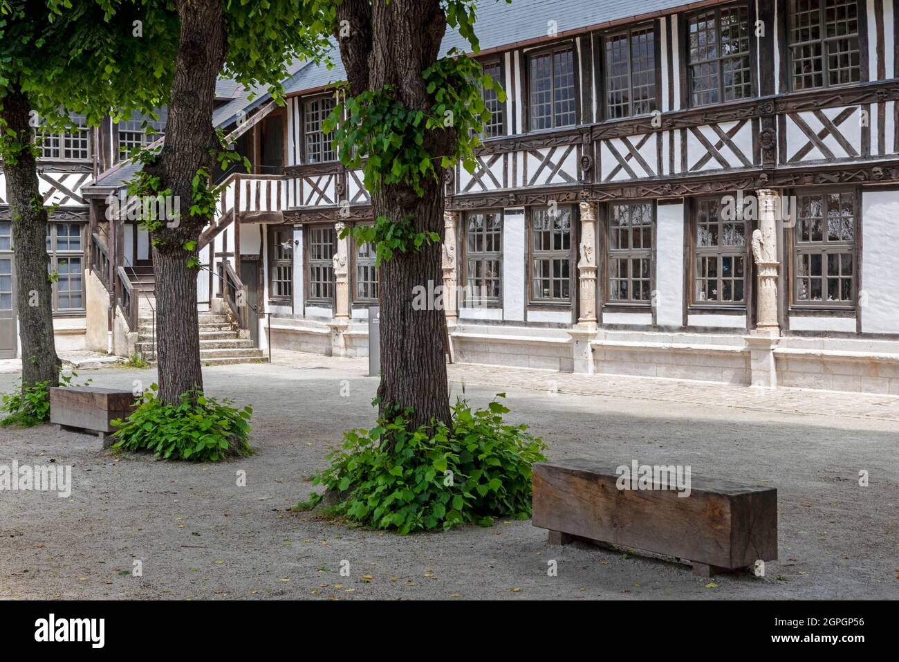 France, Seine Maritime, Rouen, Aître Saint Maclou, ancien ossuaire construit pendant la peste noire de 1348 Banque D'Images