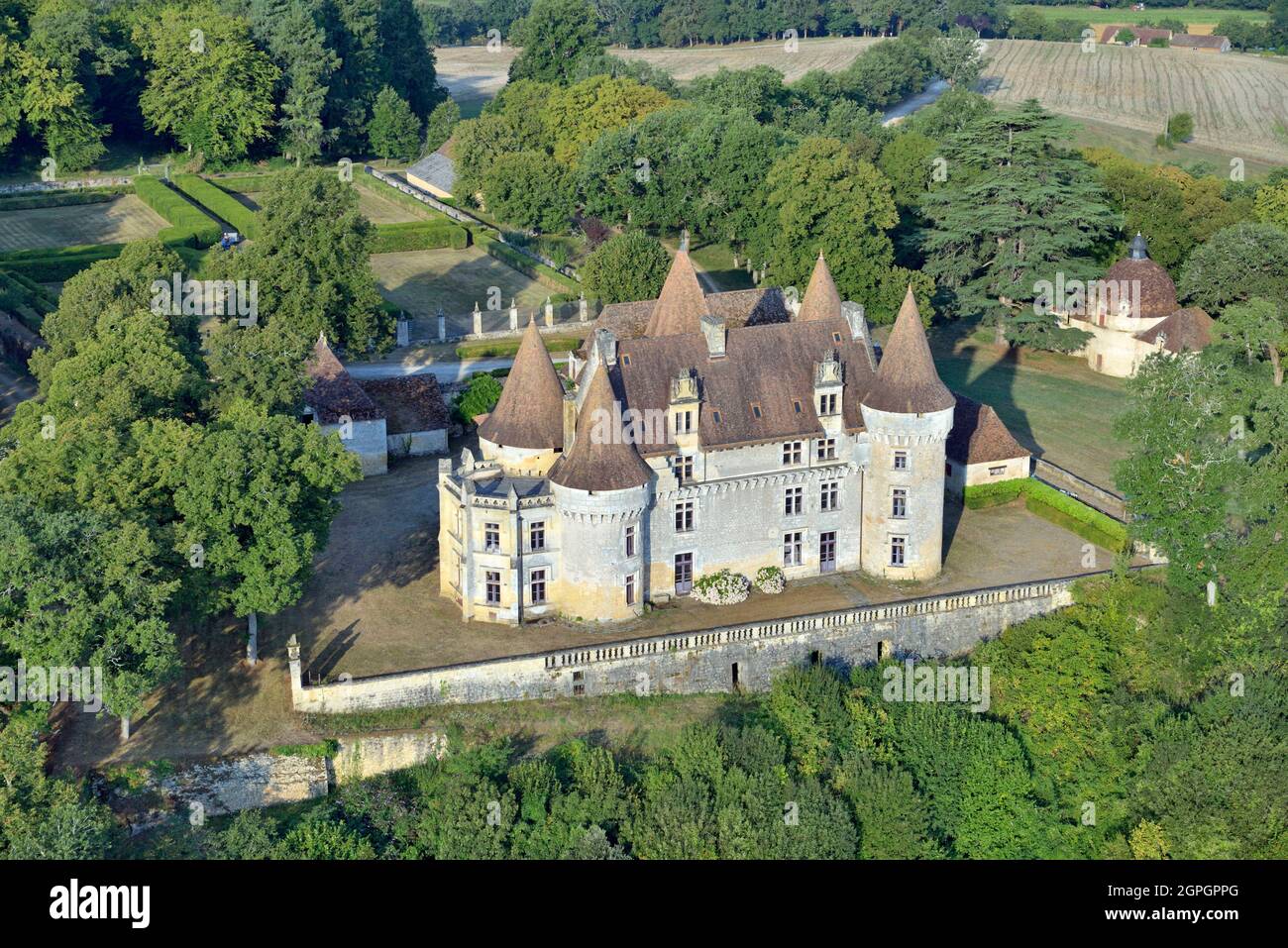 France, dordogne, Périgord Noir, vallée de la vézère, Tursac, le château médiéval Marzac xve siècle (vue aérienne) Banque D'Images