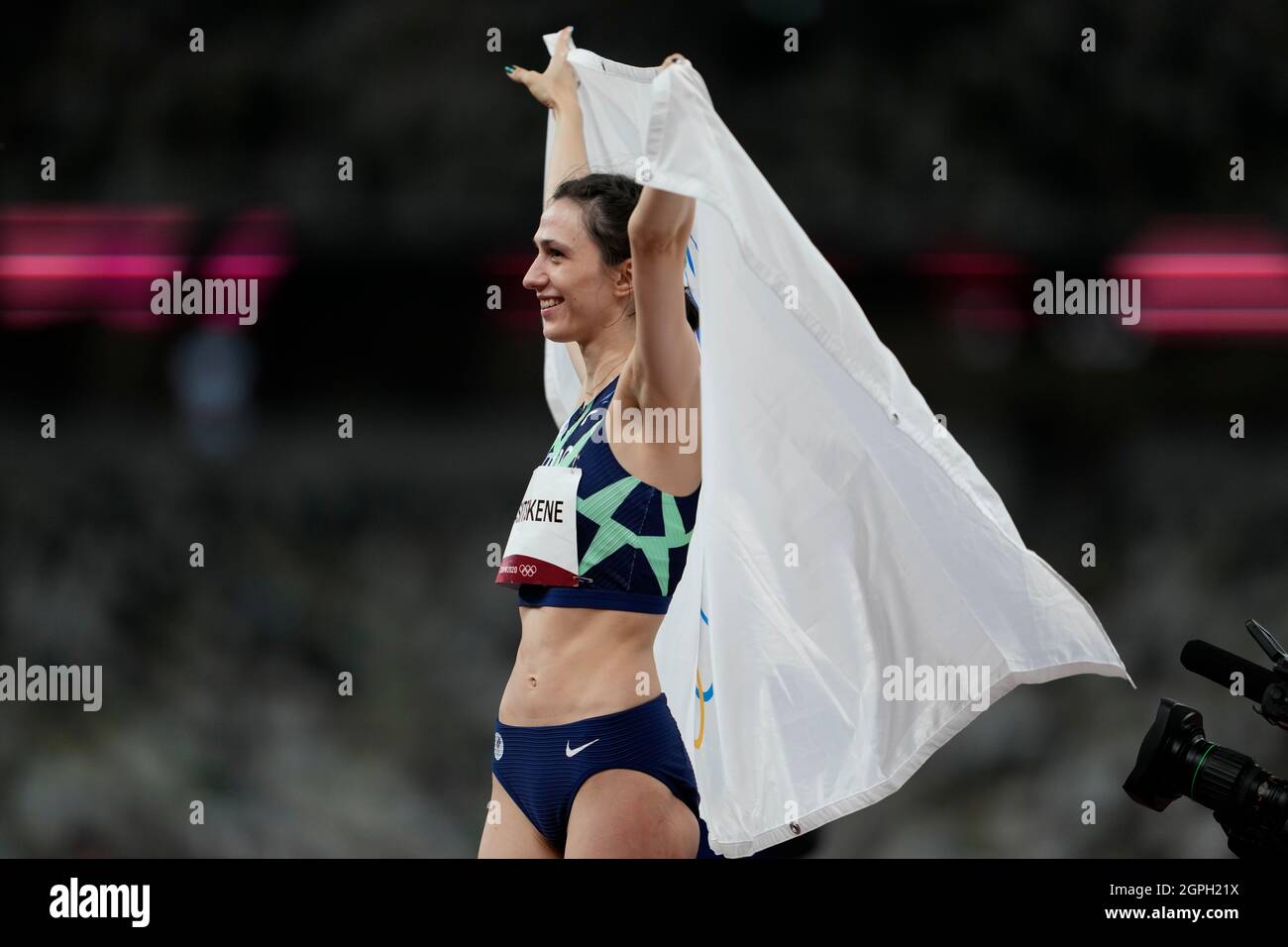 Mariya Lasitskene participant au saut en hauteur aux Jeux Olympiques de Tokyo en 2020. Banque D'Images