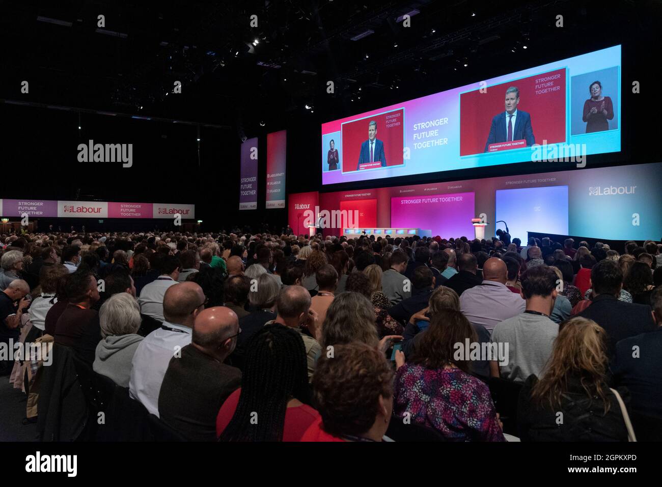 Brighton, Grande-Bretagne. 29 septembre 2021. Keir Starmer, chef du Parti travailliste britannique, prononce son discours d'ouverture le dernier jour de la conférence du Parti travailliste à Brighton, en Grande-Bretagne, le 29 septembre 2021. La Conférence annuelle du Parti travailliste a pris fin mercredi à Brighton. Credit: Ray Tang/Xinhua/Alay Live News Banque D'Images