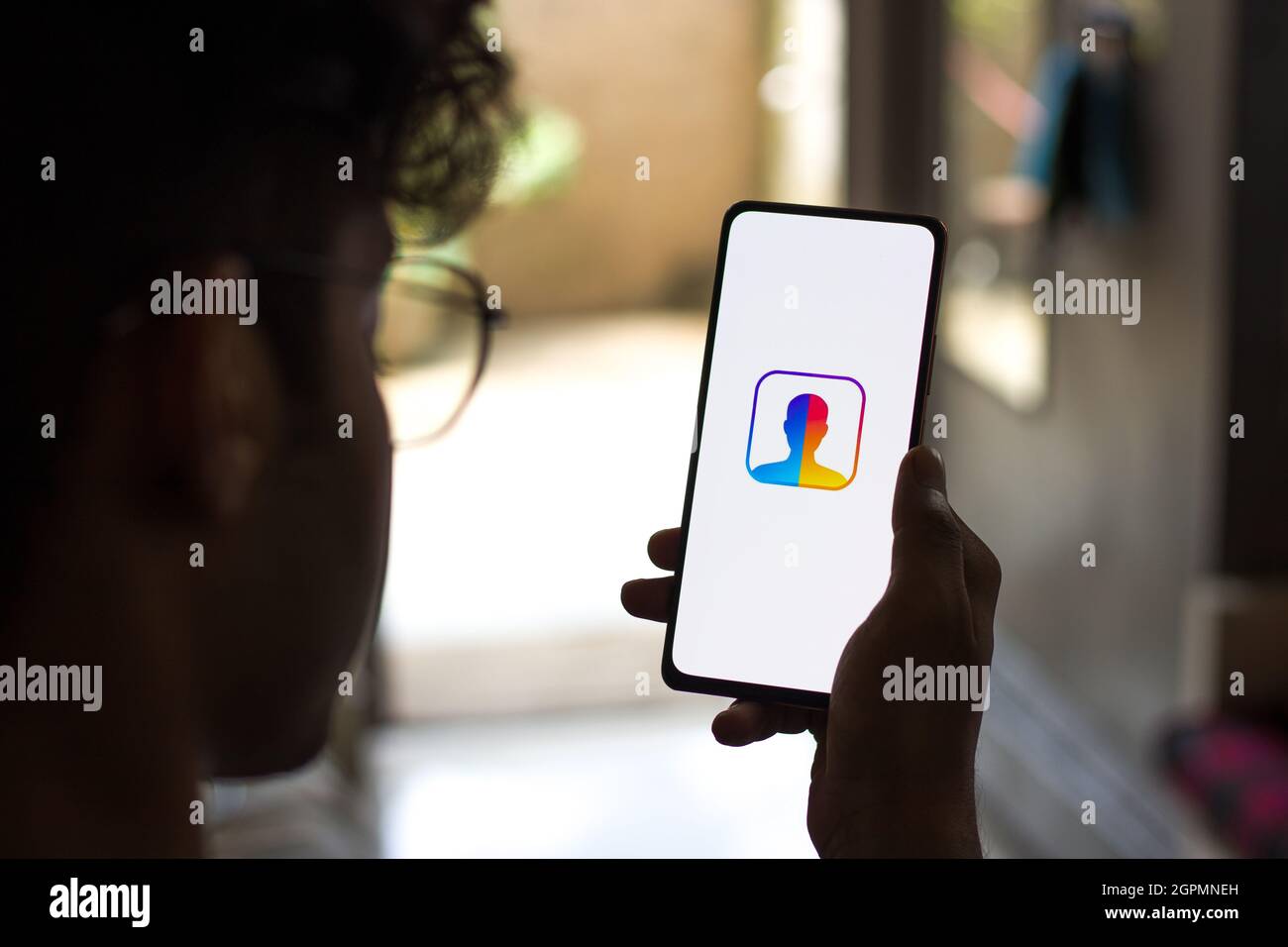 West Bangal, Inde - 28 septembre 2021 : logo de Faceapp sur l'image de stock de l'écran du téléphone. Banque D'Images