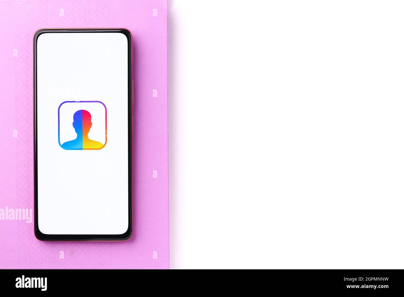 West Bangal, Inde - 28 septembre 2021 : logo de Faceapp sur l'image de stock de l'écran du téléphone. Banque D'Images