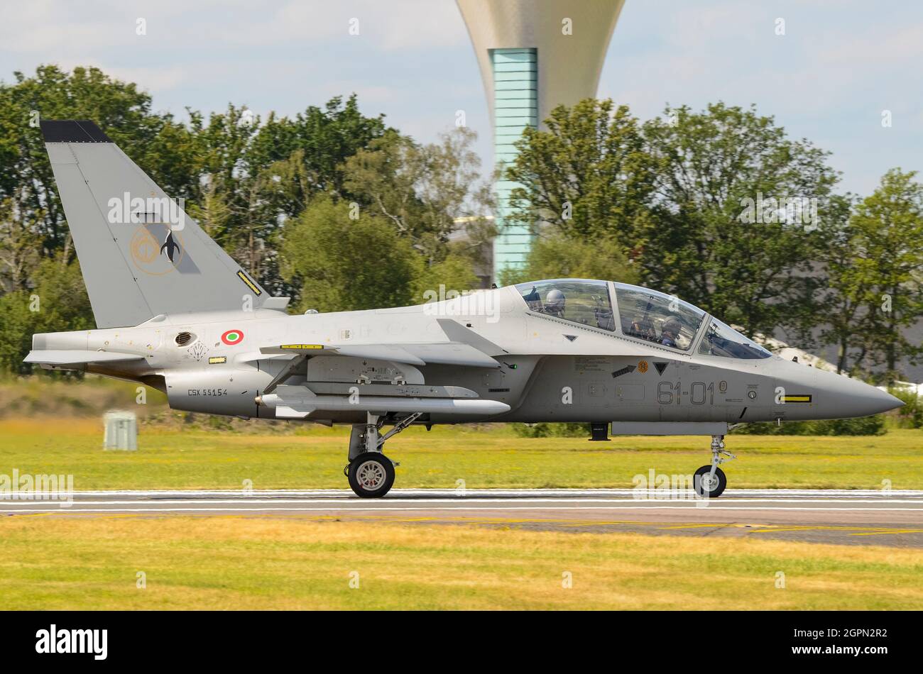 Alenia Aermacchi M-346 Maître avion d'entraînement avancé de l'Armée de l'Air italienne au salon de l'aéronautique international de Farnborough 2014. Avion à réaction d'entraînement Banque D'Images