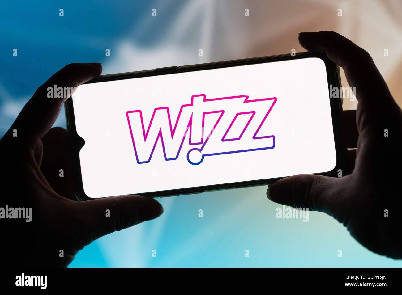 Pologne. 23 septembre 2021. Dans cette illustration, un logo Wizair apparaît sur un smartphone. (Image de crédit : © Mateusz Slodkowski/SOPA Images via ZUMA Press Wire) Banque D'Images