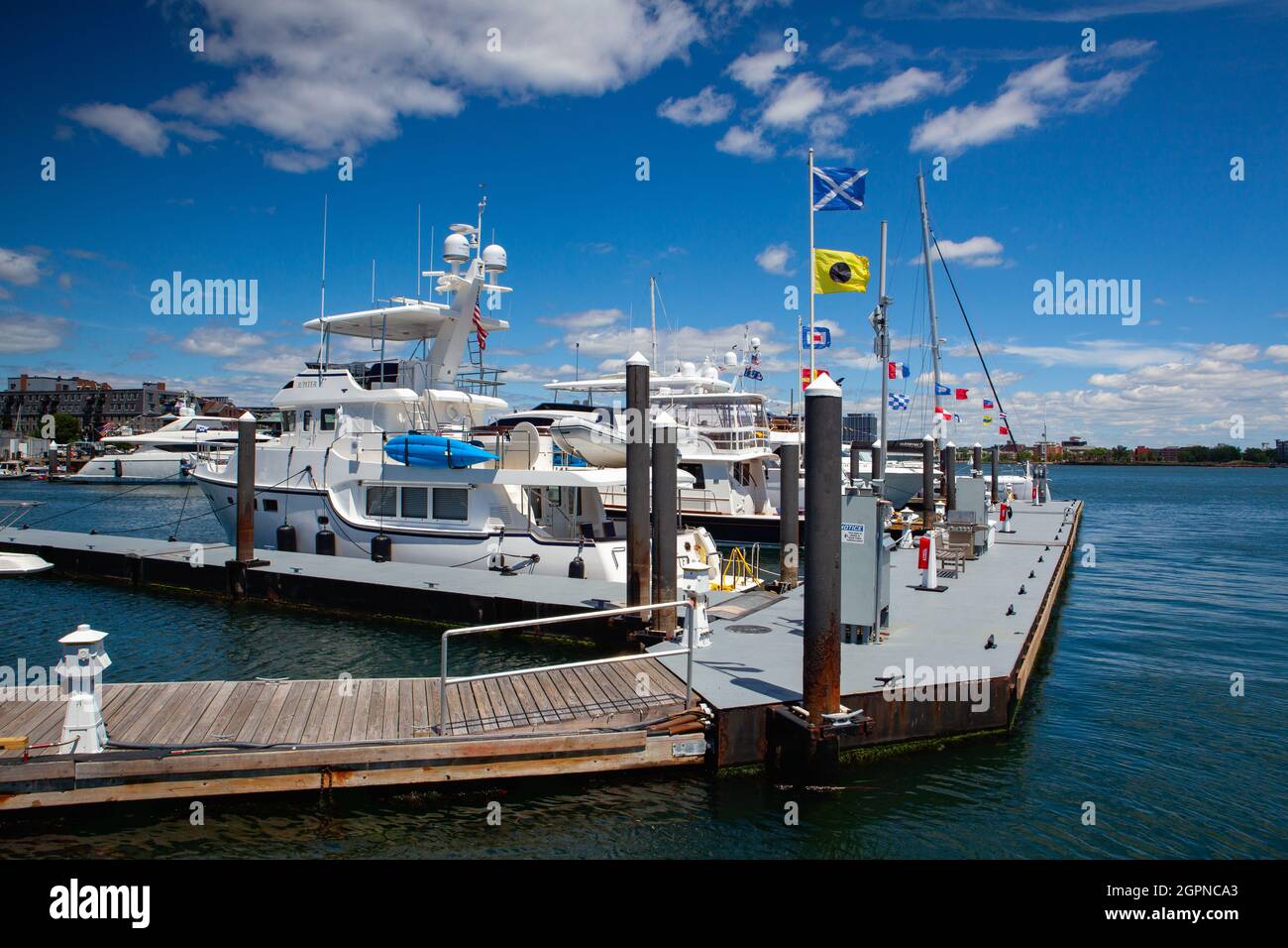 Boston, Etats-Unis - 2 juillet 2016 : entrée à Boston Waterboat Marina.situé sur le long Wharf historique dans le port de Boston, Boston Waterboat Marina est à quelques pas Banque D'Images